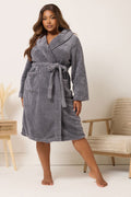  YOURS Curve Robe De Chambre Moelleuse Grise à Col Châle