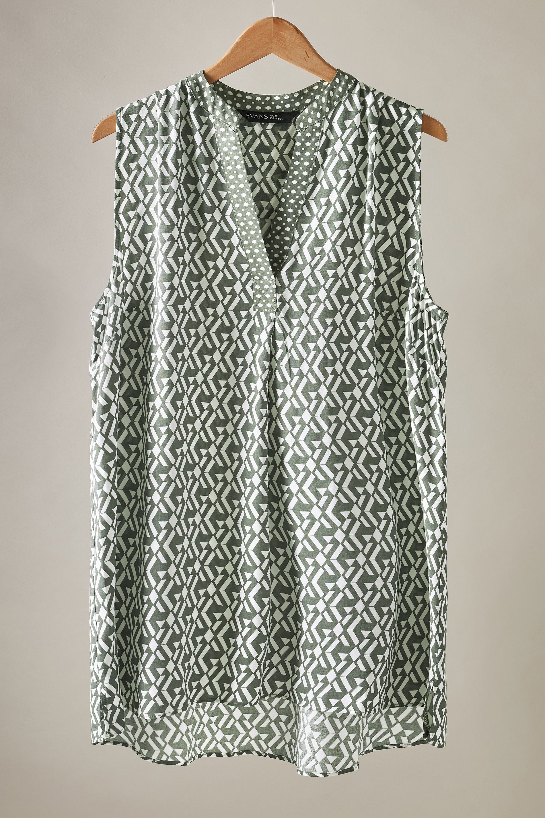  EVANS Curve Grey Geometric Print Tunic