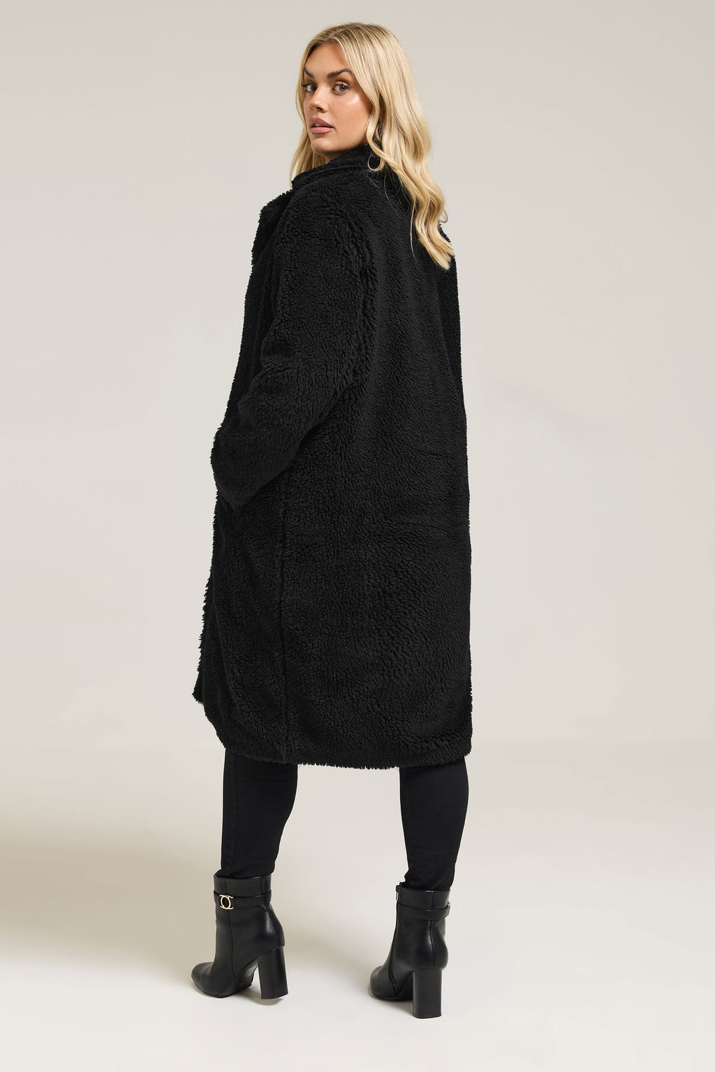  YOURS Curve Manteau Mi-long Noir En Imitation Peau De Mouton