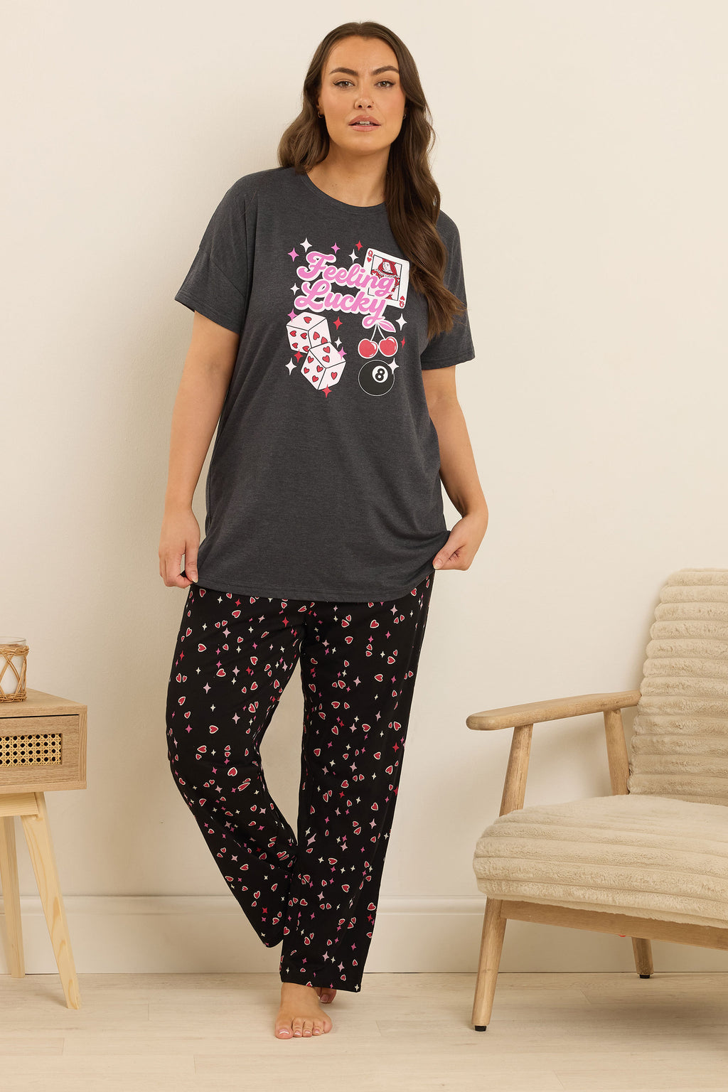  YOURS Curve Ensemble De Pyjama Gris à Jambes Larges Avec Slogan « Feeling Lucky »