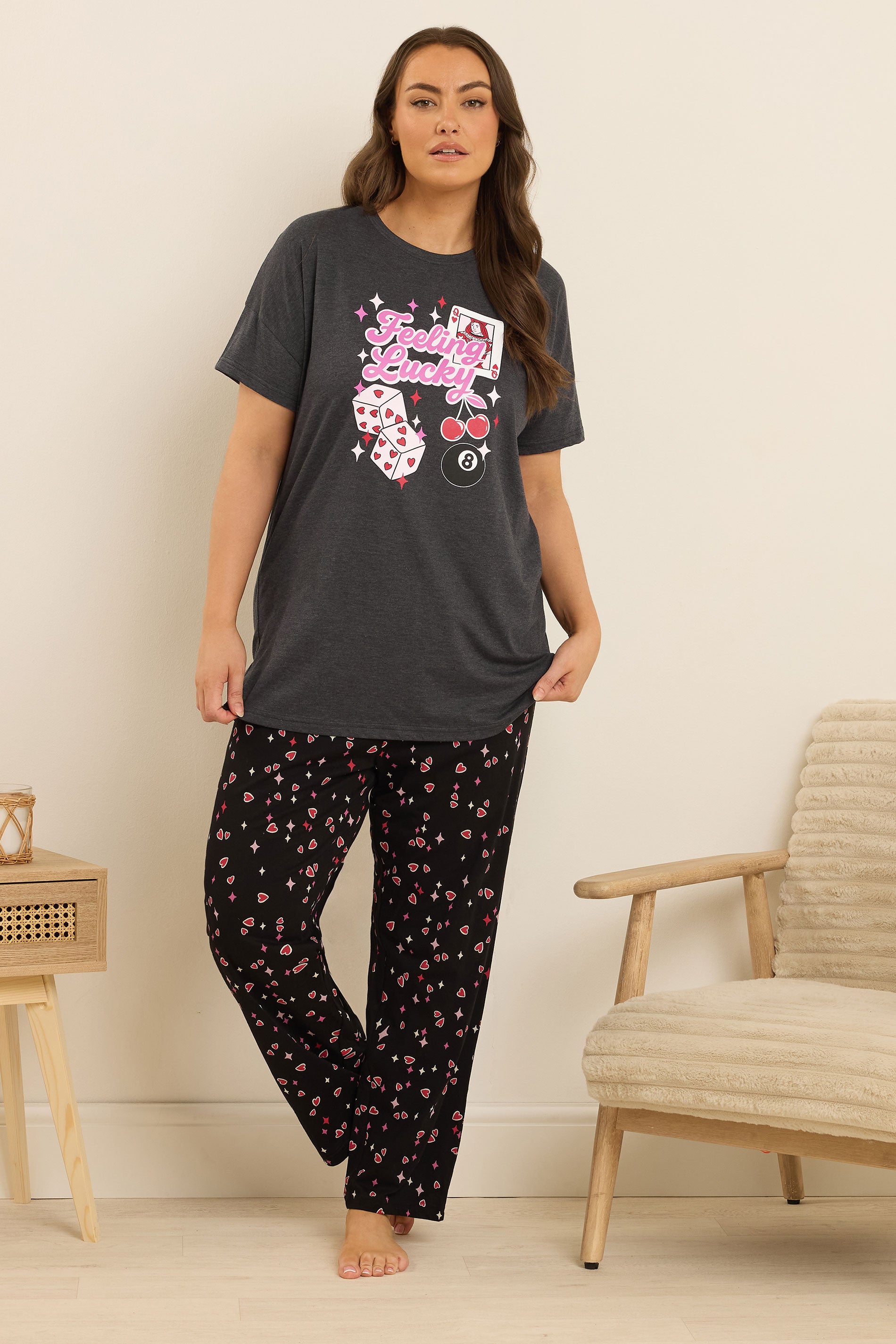  YOURS Curve Ensemble De Pyjama Gris à Jambes Larges Avec Slogan « Feeling Lucky »