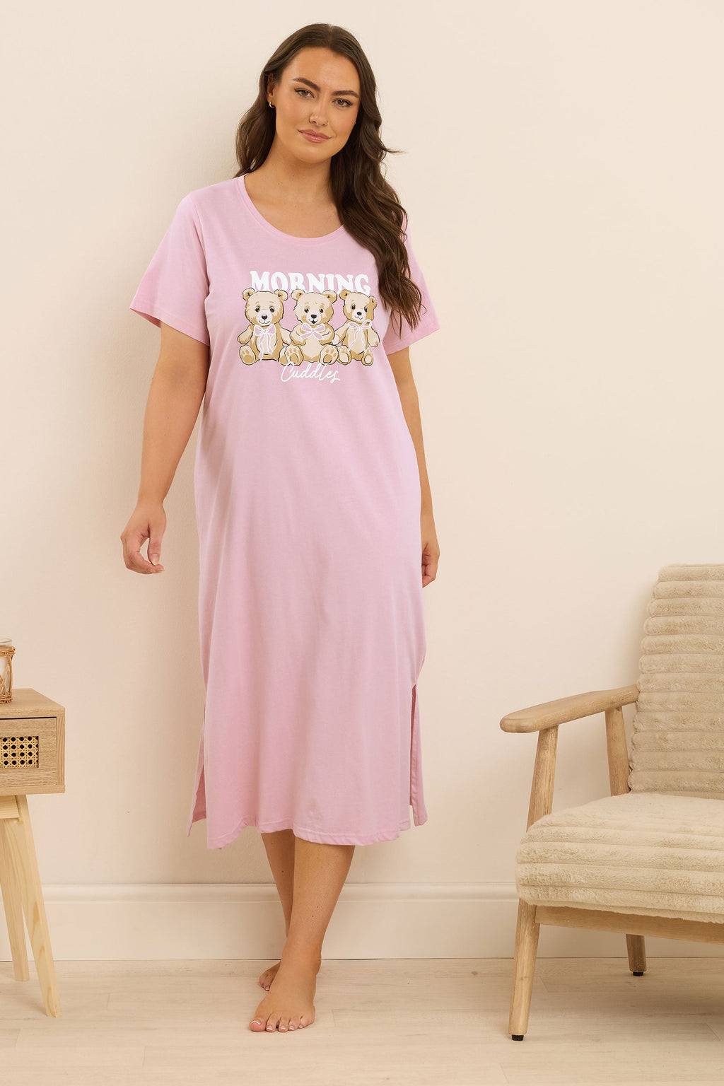  YOURS Curve Chemise De Nuit Midaxi Rose à Imprimé Teddy « Morning Cuddles »