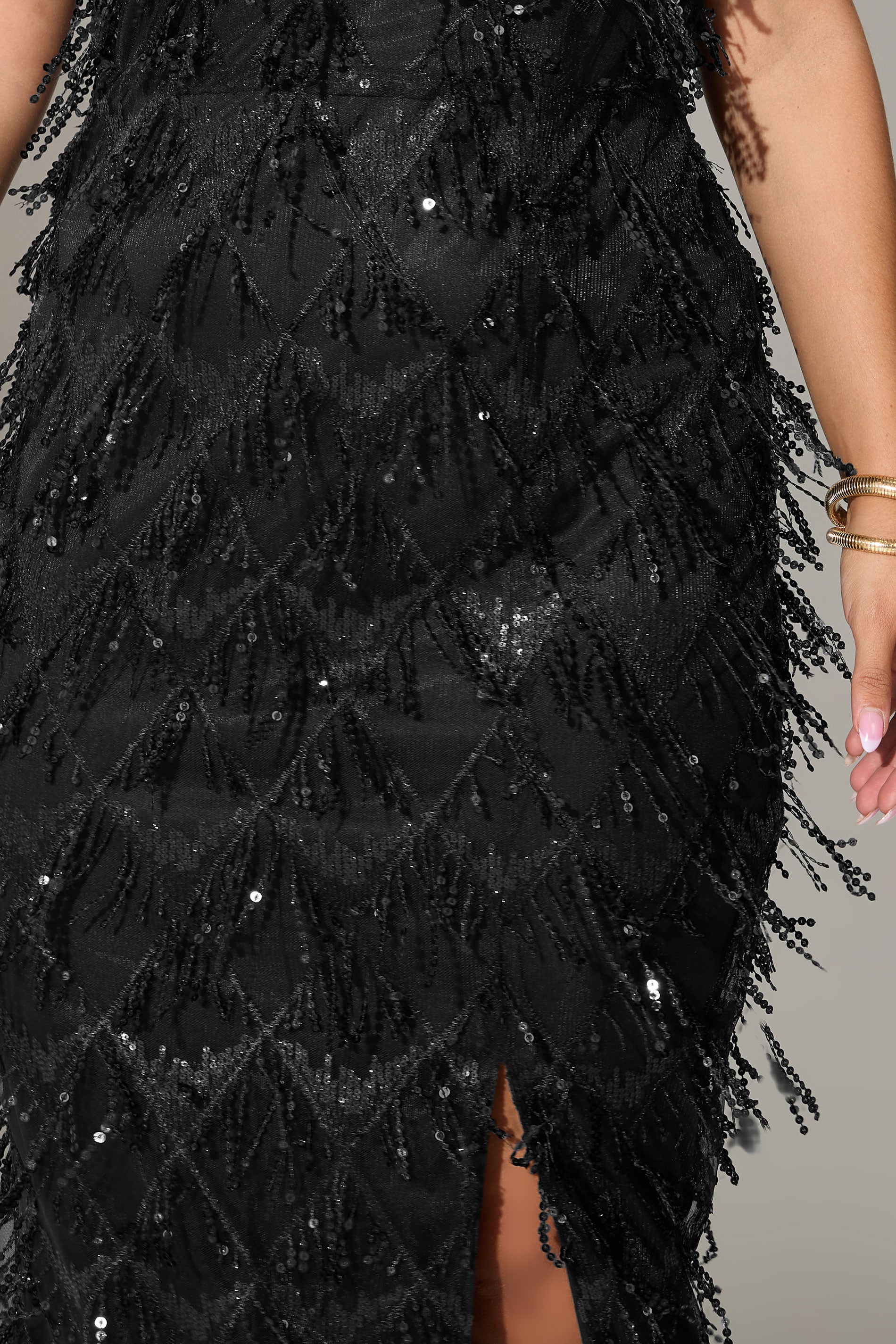  YOURS LONDON Curve Robe Longue Noire à Sequins Et Pampilles à Col Licou