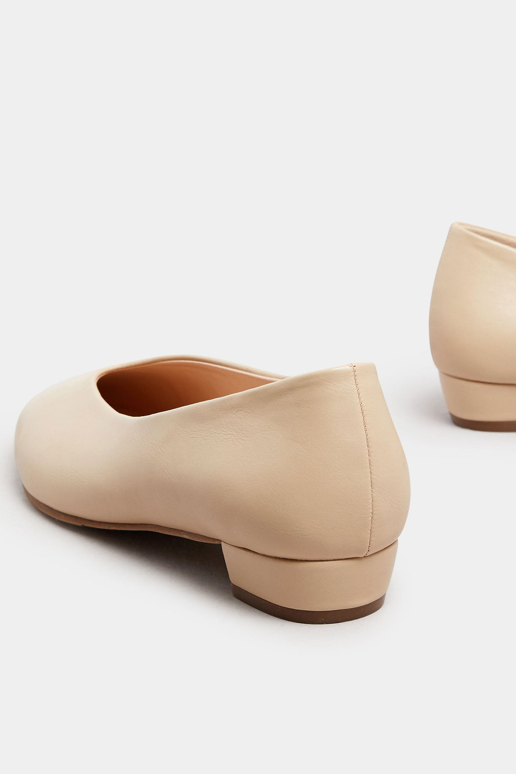  LTS Stone Brown Pointed Court Block Heel In Standard Fit