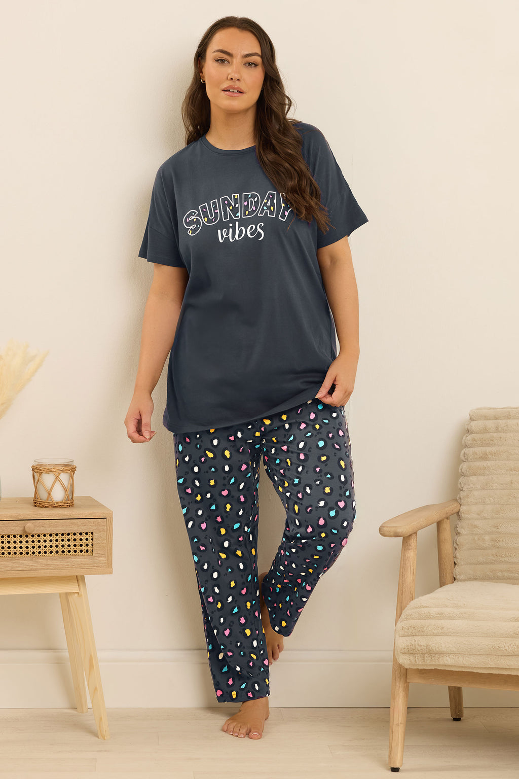  YOURS Curve Ensemble De Pyjama Bleu à Jambes Larges Avec Slogan « Sunday Vibes »