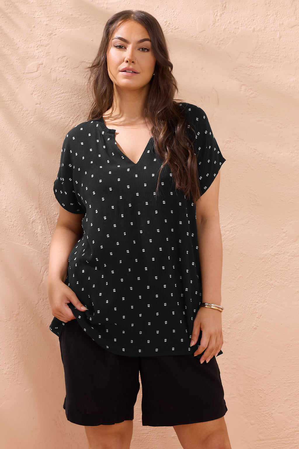  EVANS Curve Black Frill Neck Dobby Blouse