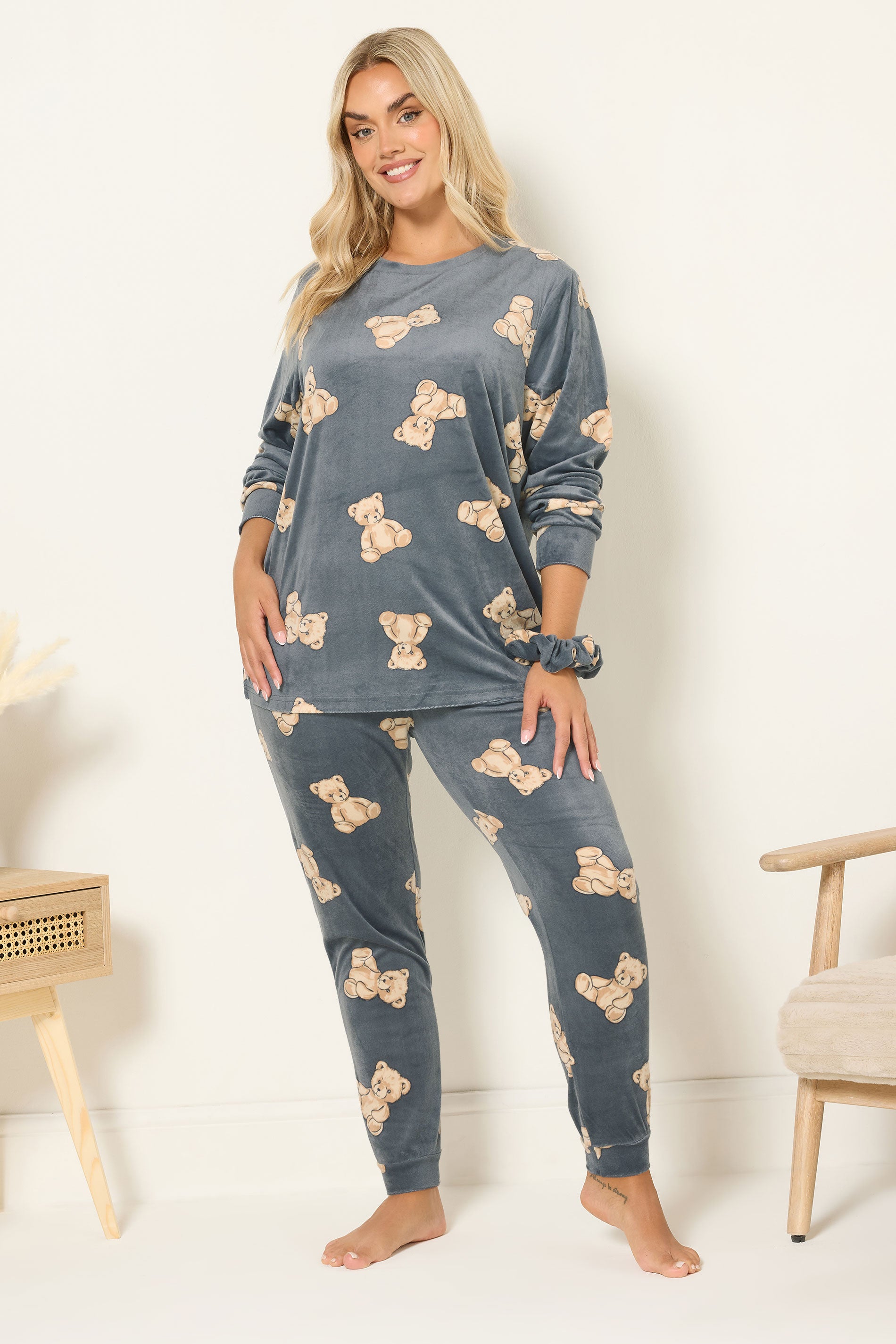  YOURS Curve Ensemble Pyjama Et Chouchou En Polaire Gris à Imprimé Teddy