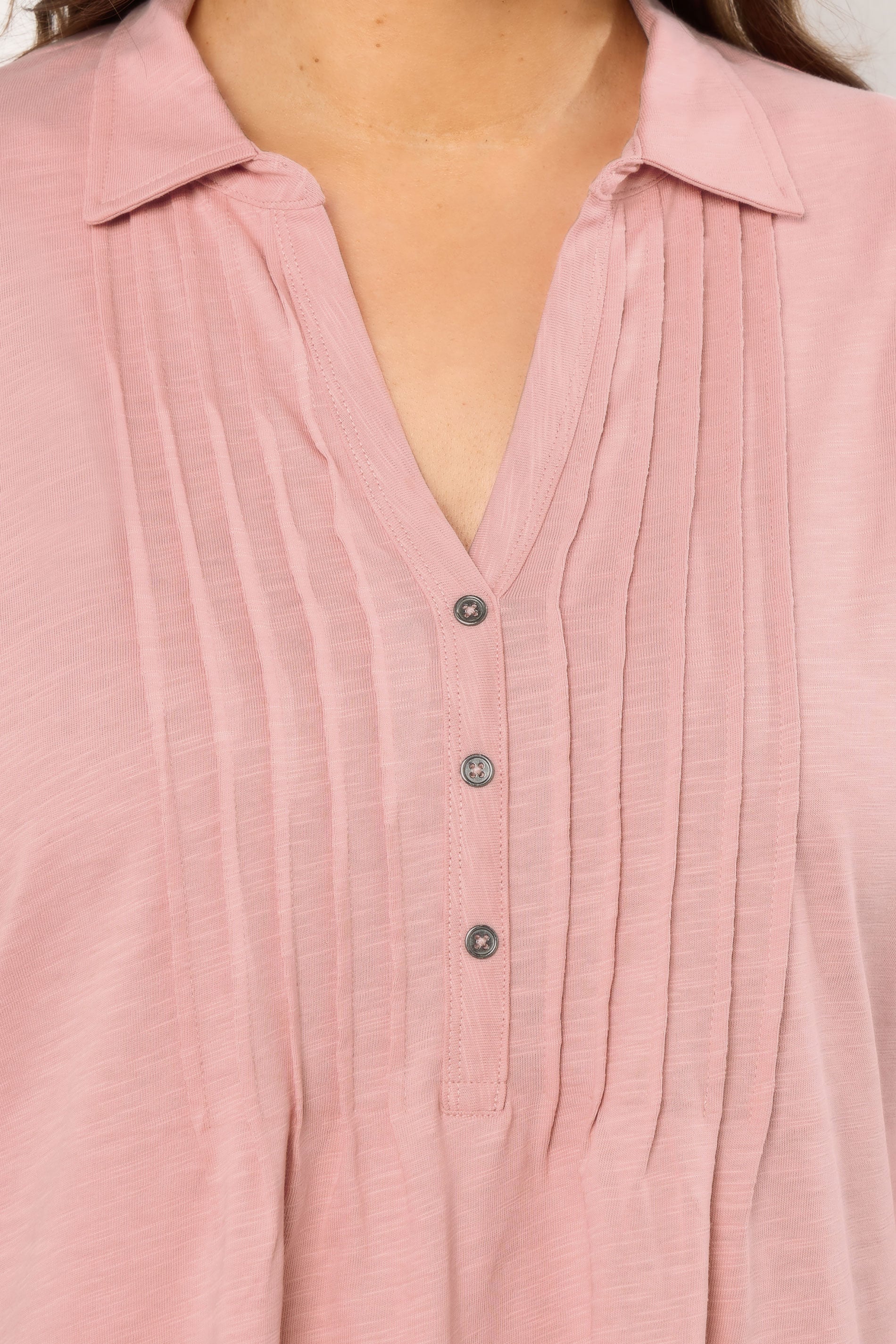  EVANS Curve Blush Pink Pintuck Henley Top