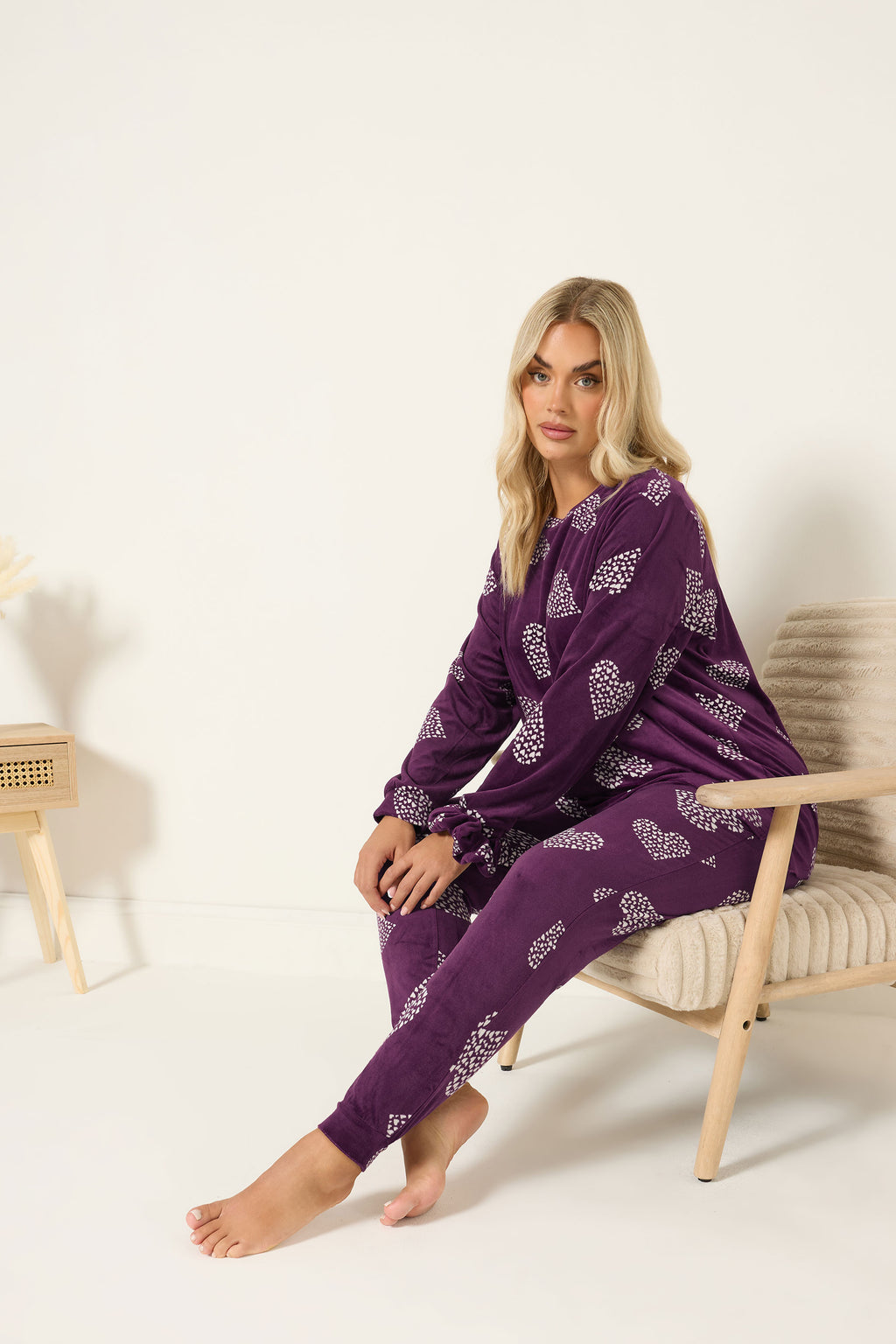  YOURS Curve Ensemble Pyjama Et Chouchou En Polaire Bordeaux à Imprimé Cœurs Rouges