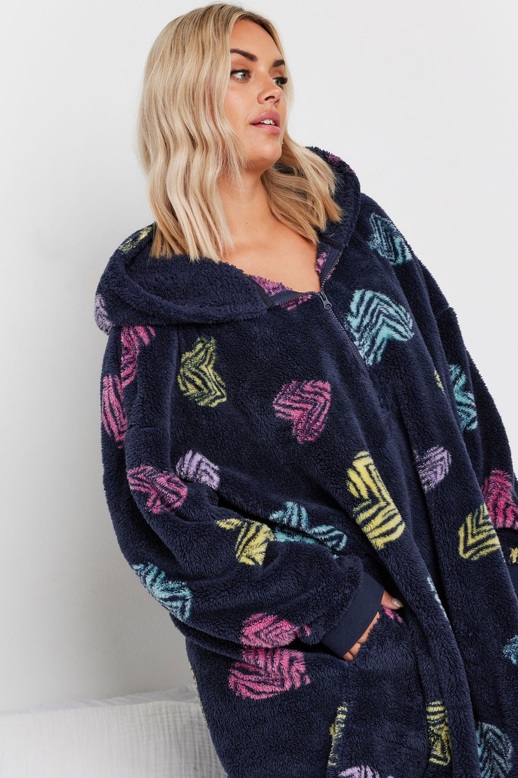  YOURS - Pull-Plaid Bleu Nuit à Capuche Design Coeurs