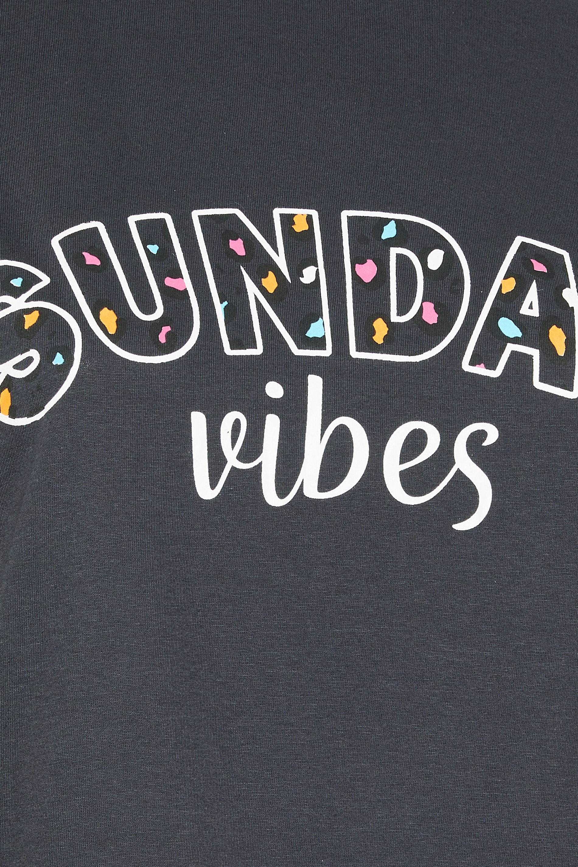  YOURS Curve Ensemble De Pyjama Bleu à Jambes Larges Avec Slogan « Sunday Vibes »