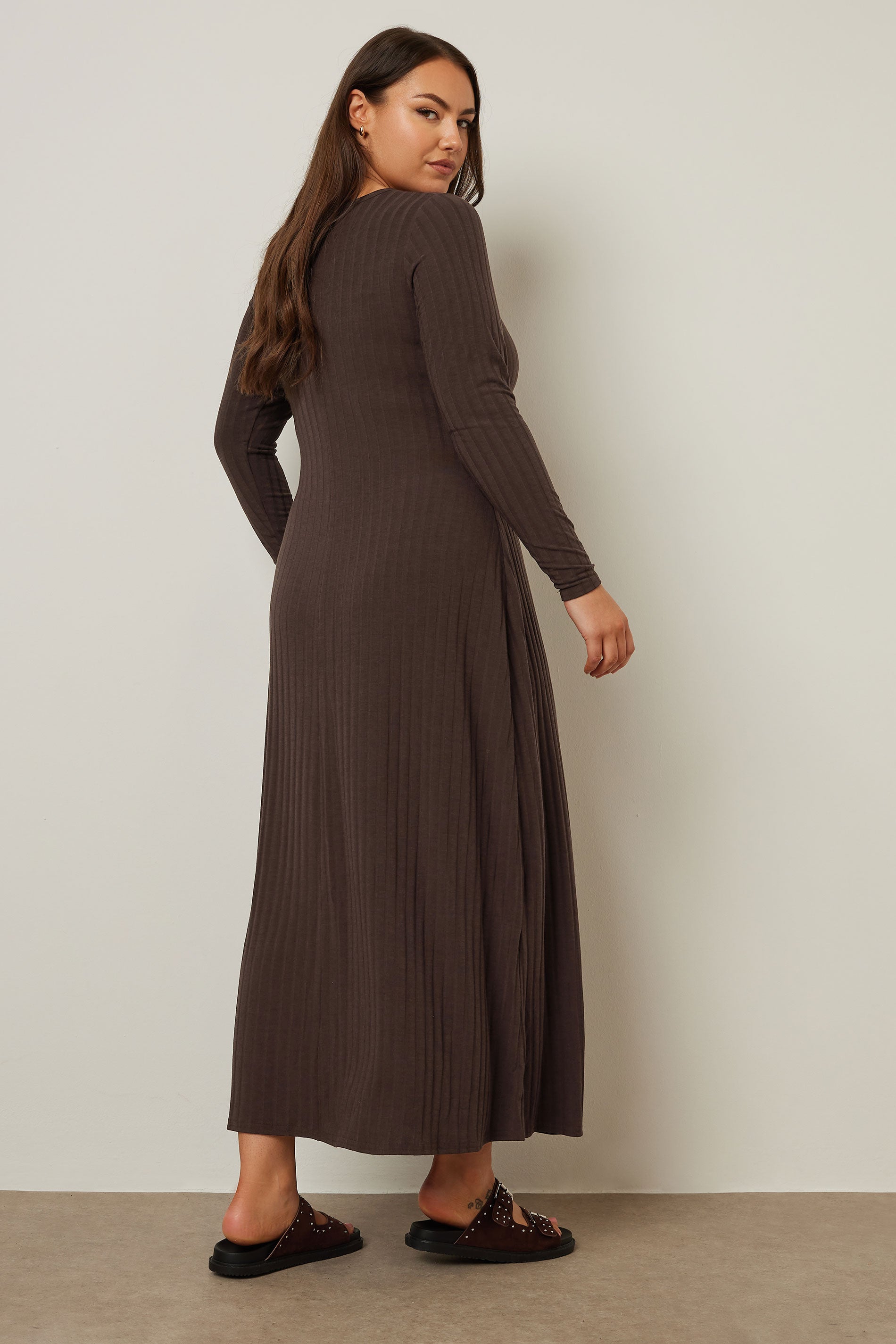  YOURS - Robe Maxi Chocolat Nervurée Volantée