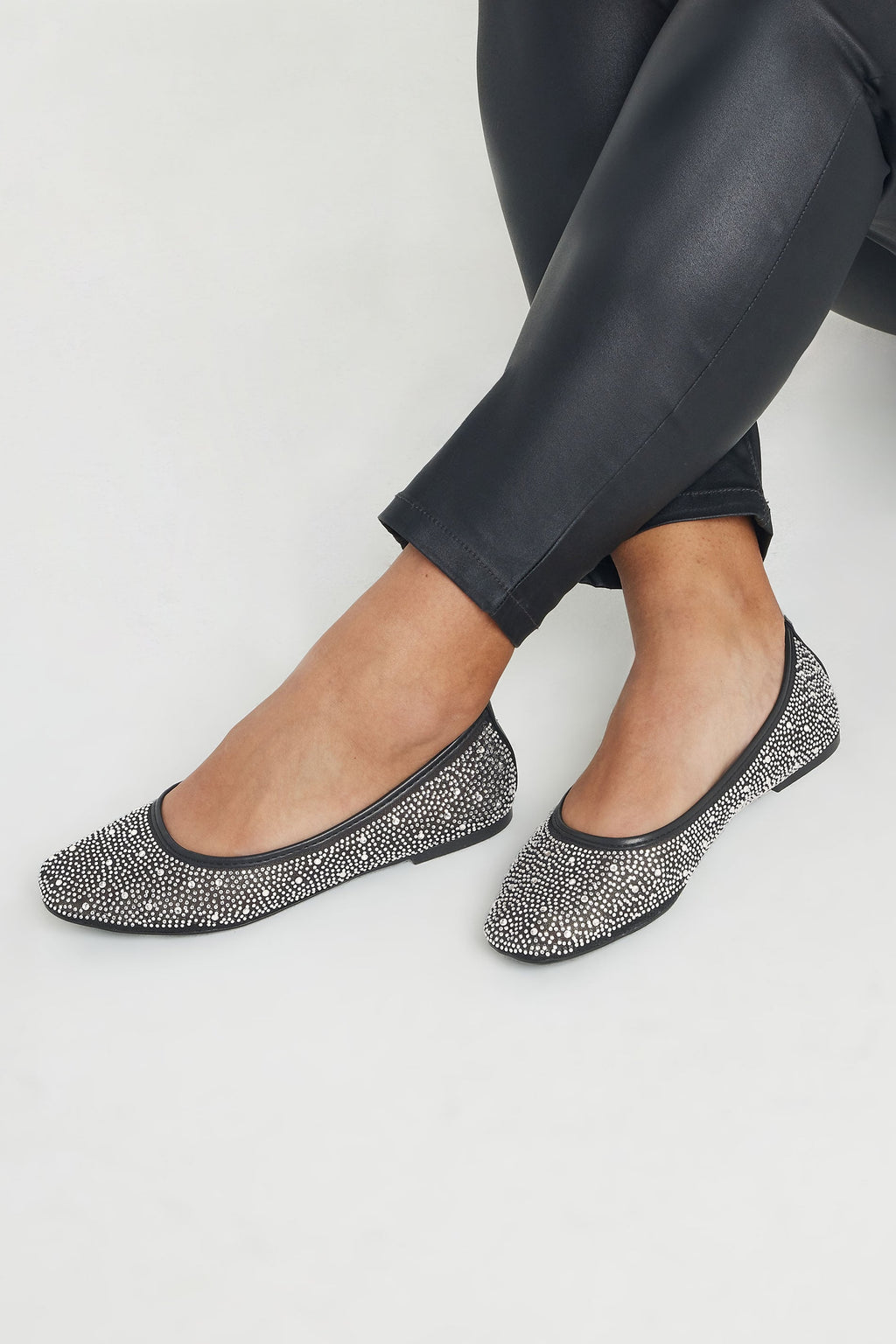  Ballerines Noires à Strass Pieds Larges E