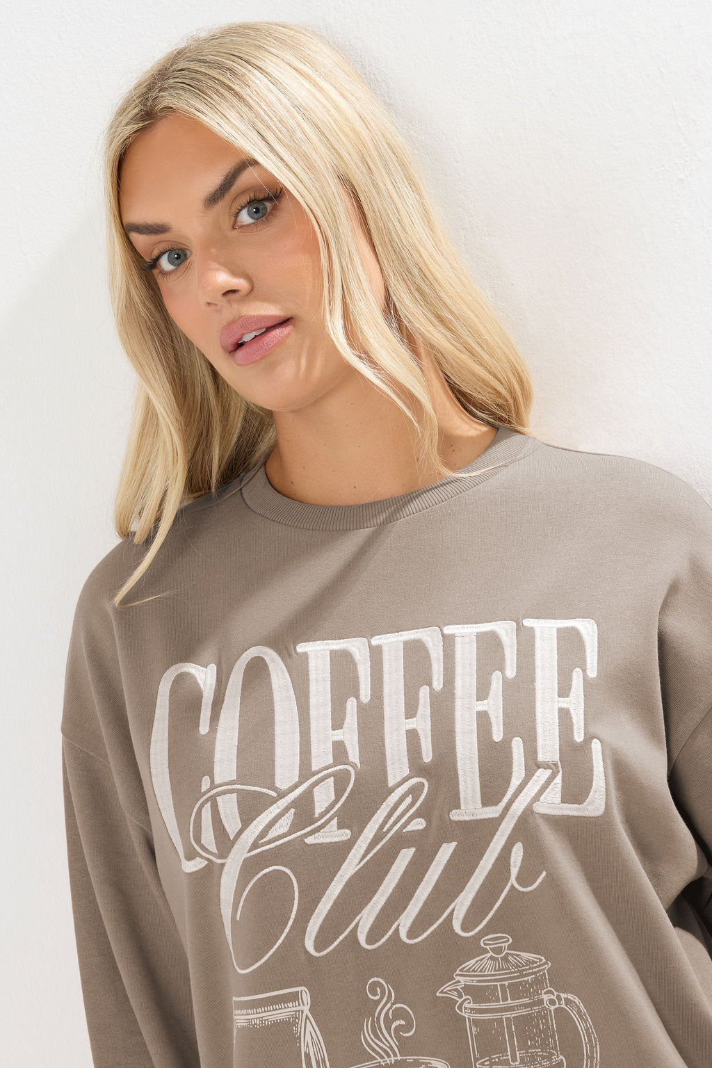  YOURS Curve Sweat-shirt Brodé Marron à Slogan « Coffee Club »