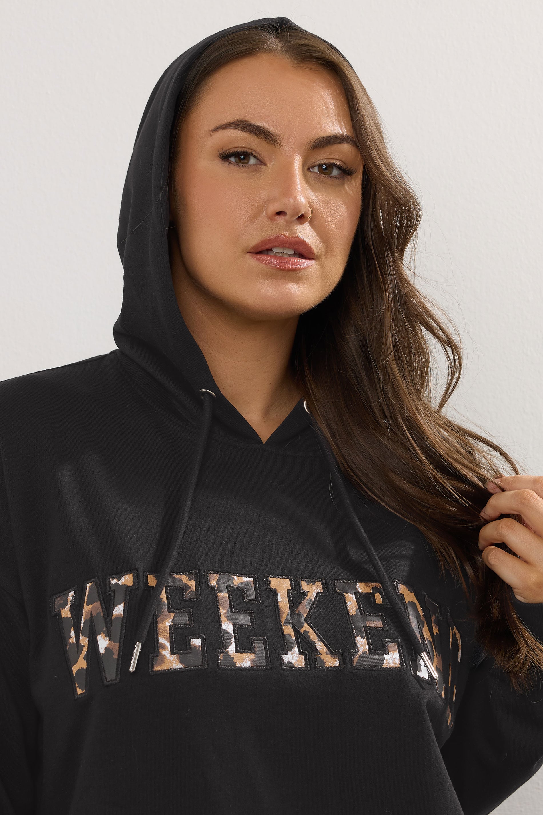 YOURS Curve Sweat à Capuche Noir Imprimé Léopard « Weekend »