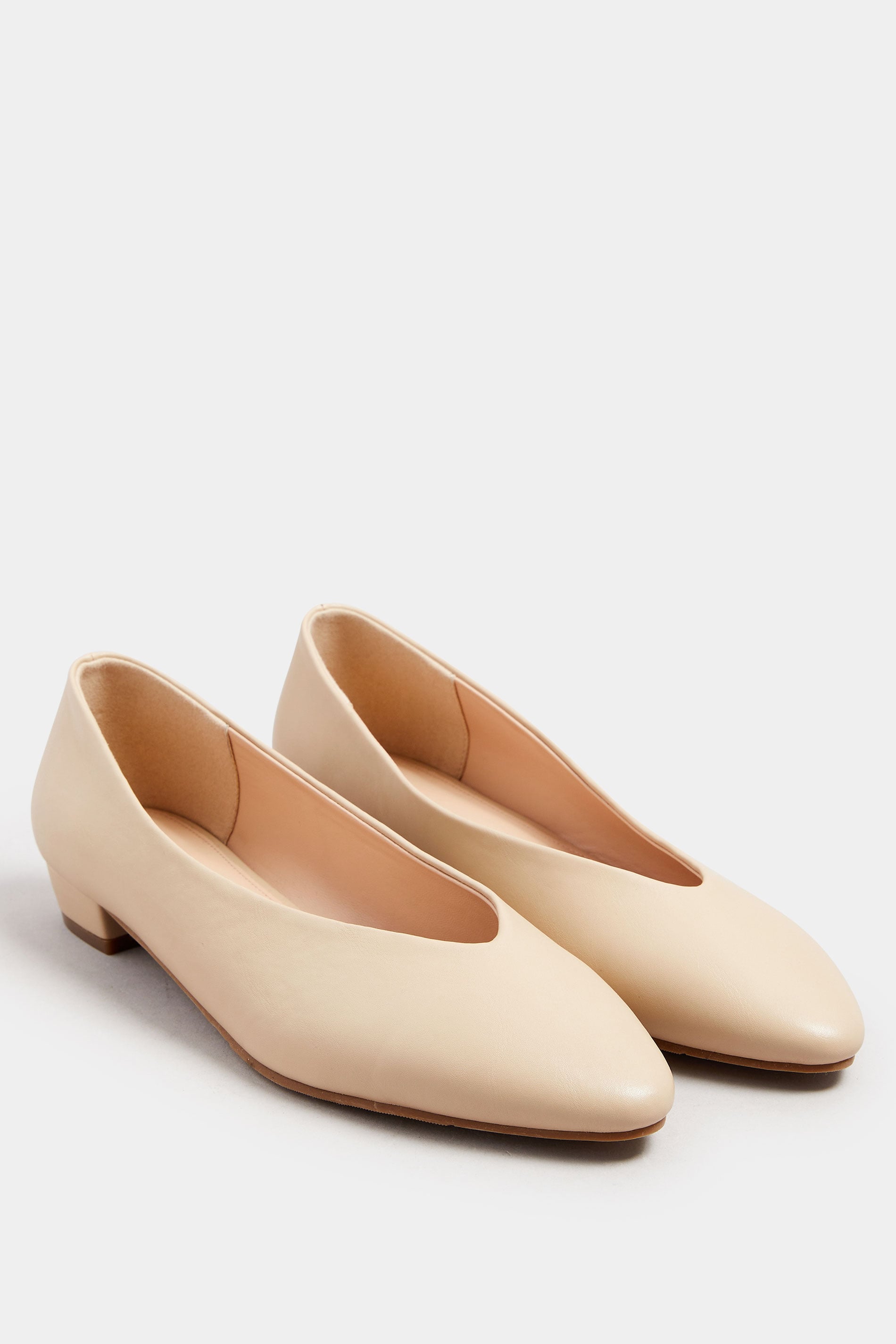  LTS Stone Brown Pointed Court Block Heel In Standard Fit