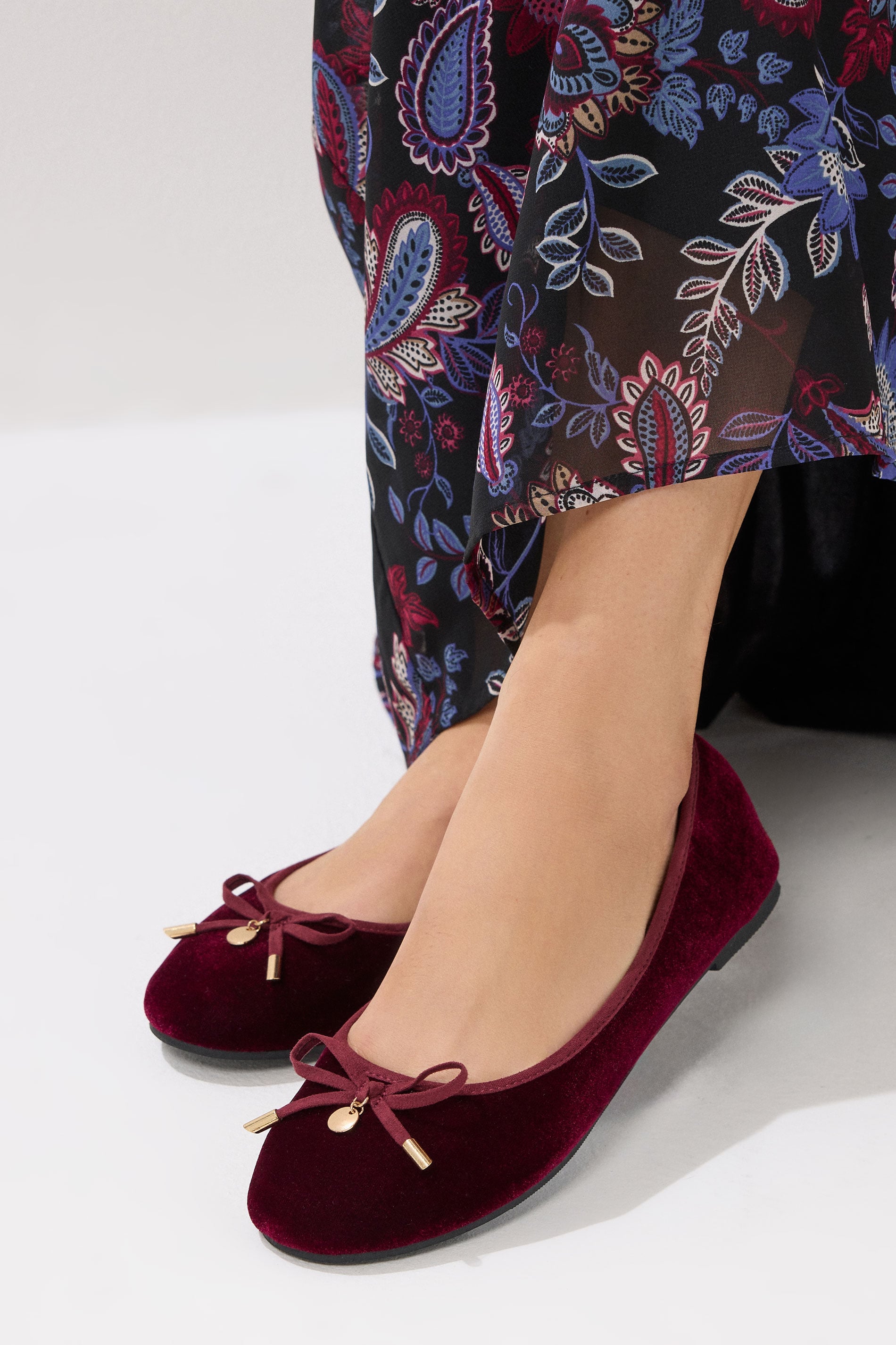  LTS Burgundy Red Velvet Bow Ballerina Pumps In Standard Fit