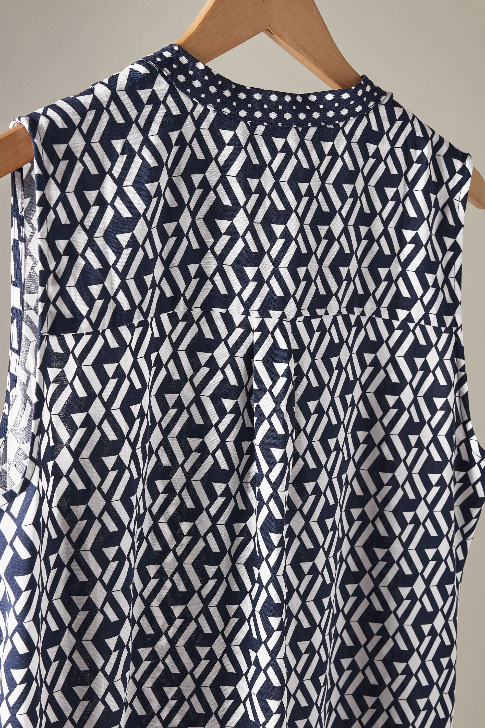  EVANS Curve Navy Blue Geometric Print Tunic