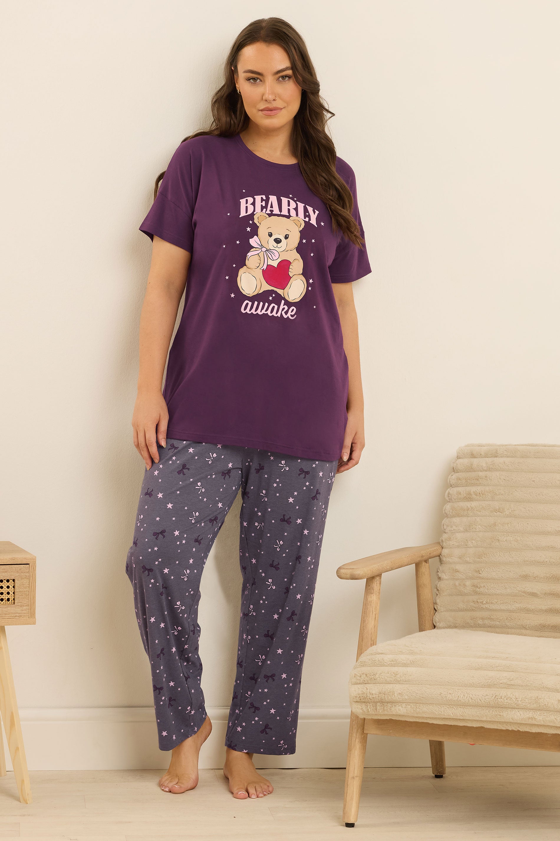  YOURS Curve Ensemble De Pyjama à Jambes Larges Violet Avec Slogan « Bearly Awake »