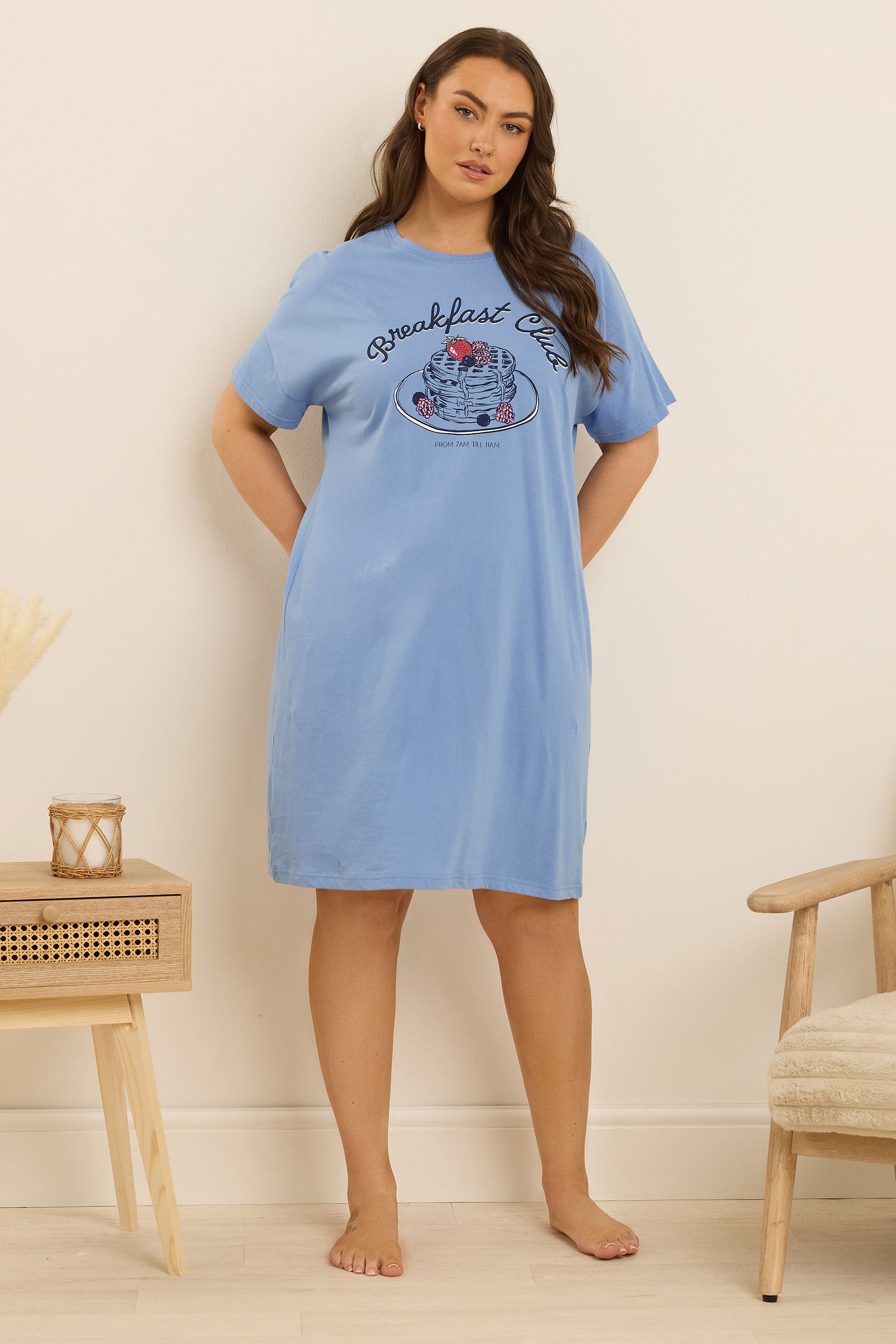  YOURS Curve Chemise De Nuit Bleue « Breakfast Club »