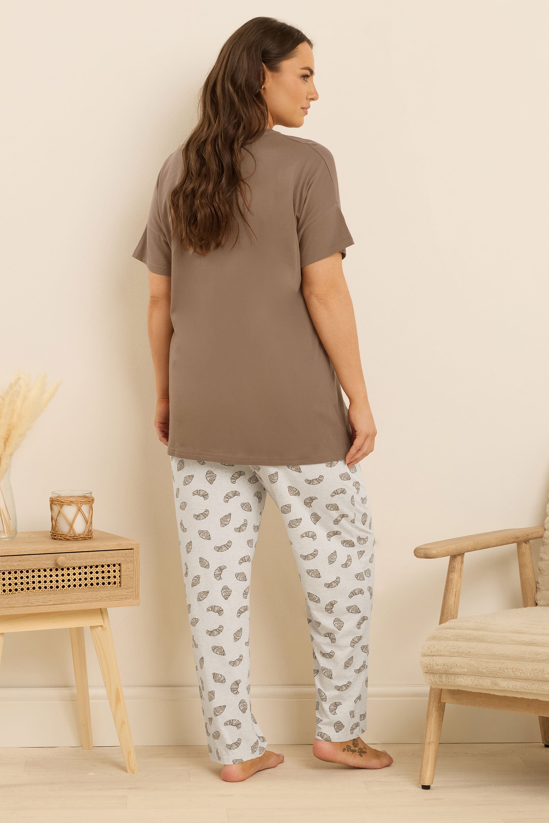 YOURS Curve Ensemble Pyjama Large Marron « Coffee Club »