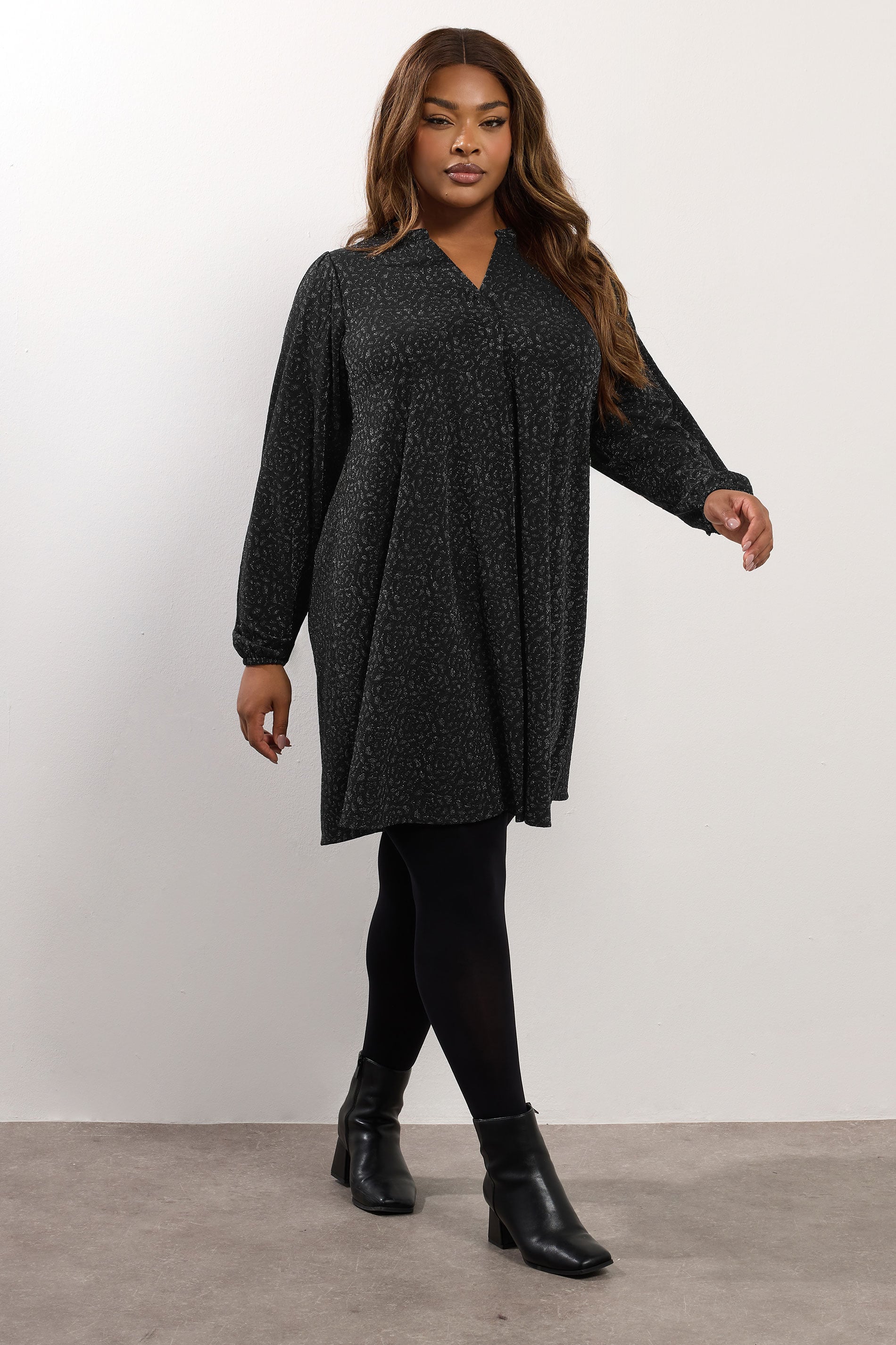  YOURS Curve Robe Courte Plissée Noire Métallisée
