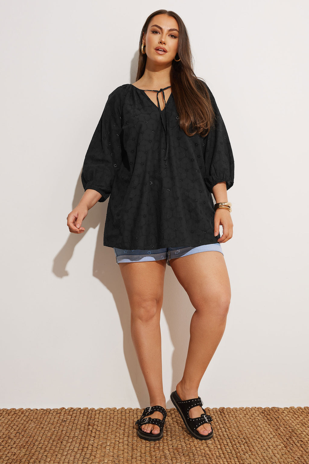  YOURS - Top Noir Broderie Anglaise Floral