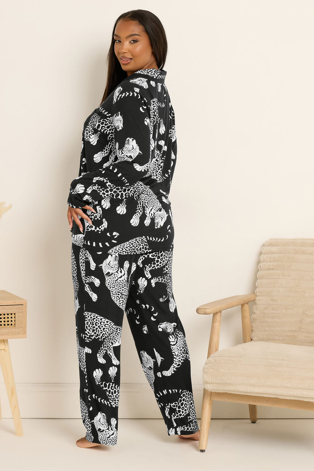  YOURS Curve Ensemble De Pyjama Doux Au Toucher Motif Léopard Noir