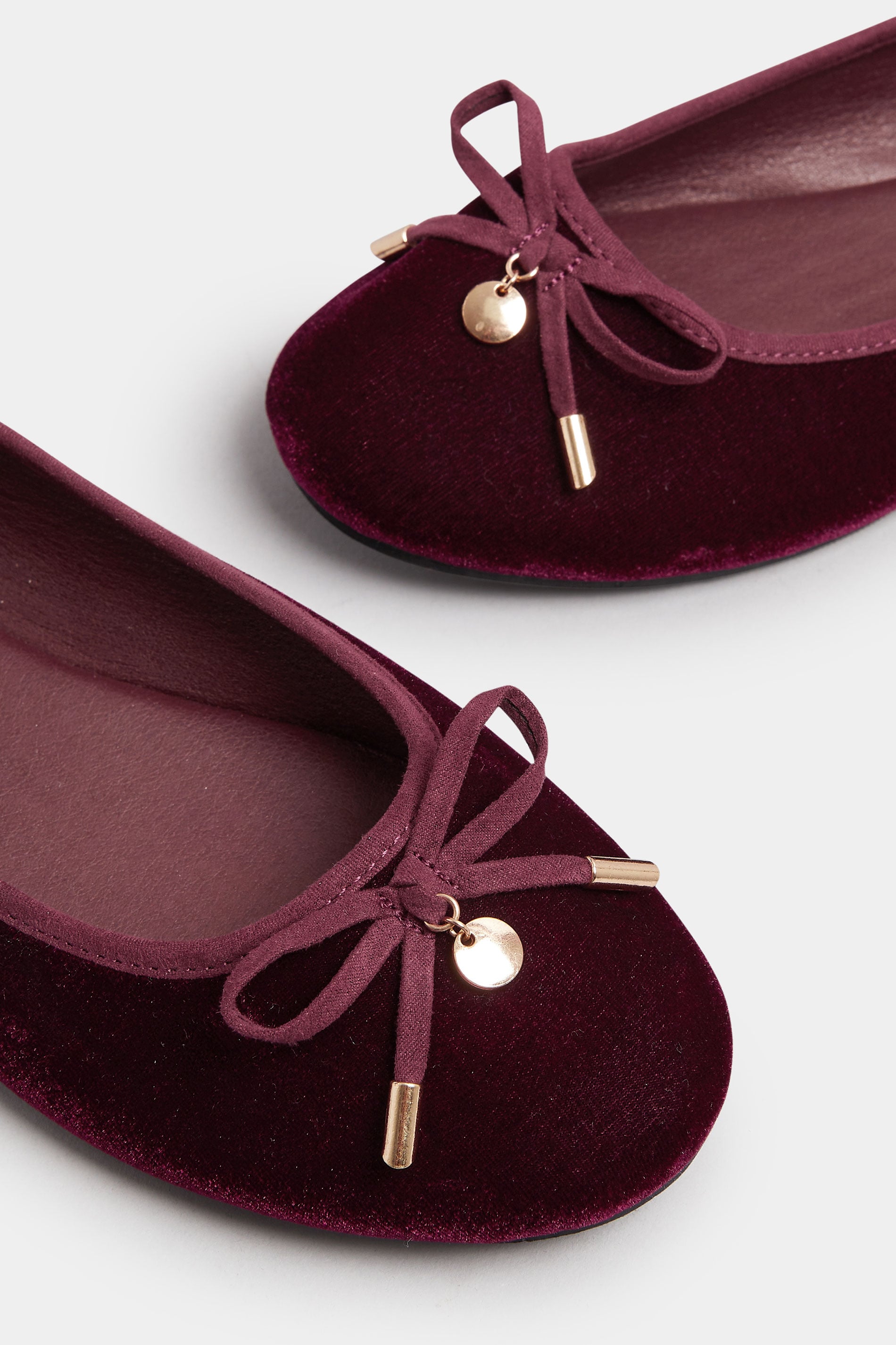  LTS Burgundy Red Velvet Bow Ballerina Pumps In Standard Fit