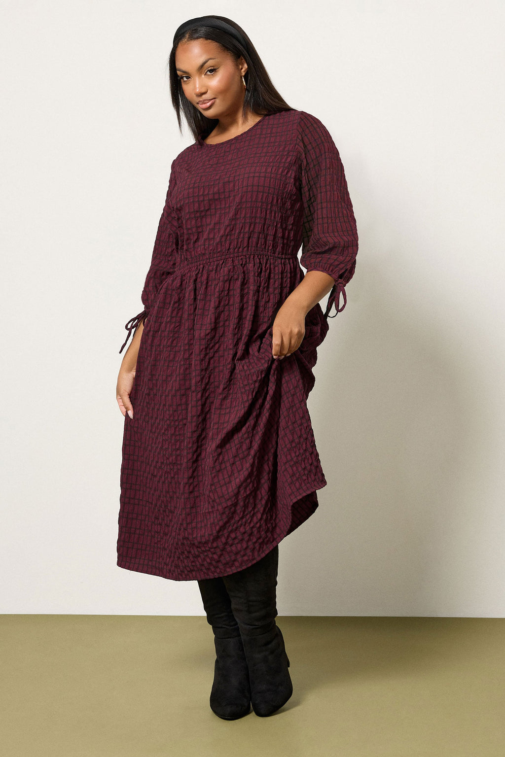  YOURS - Robe Mi-longue Texturée à Carreaux Bordeaux