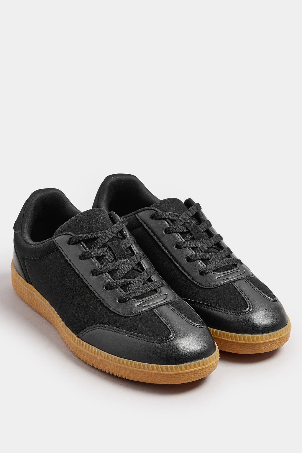  LTS Black Retro Gum Sole Trainer In Standard Fit