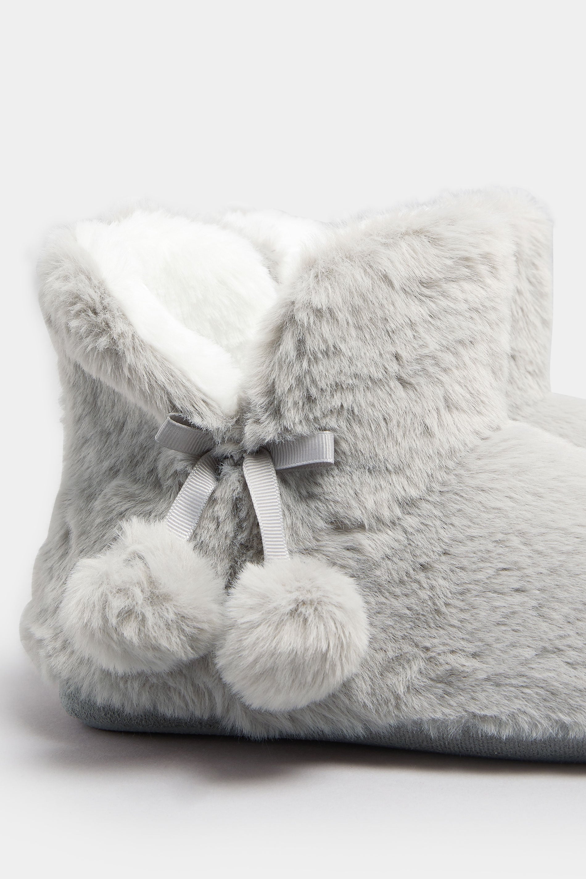  Chaussons Bottes En Fausse Fourrure à Pompons Gris