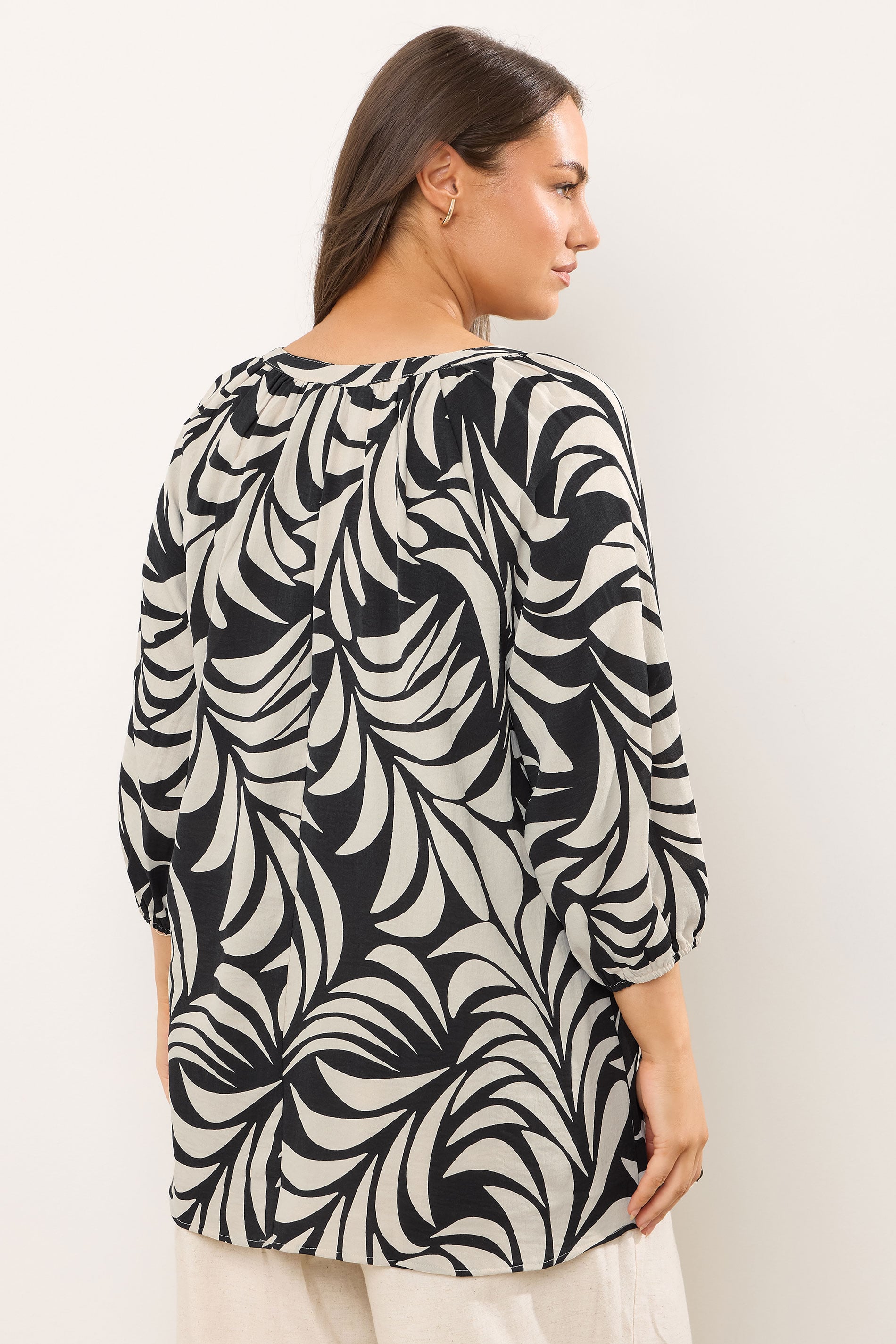  EVANS Curve Black Leaf Print Tie Neck Blouse