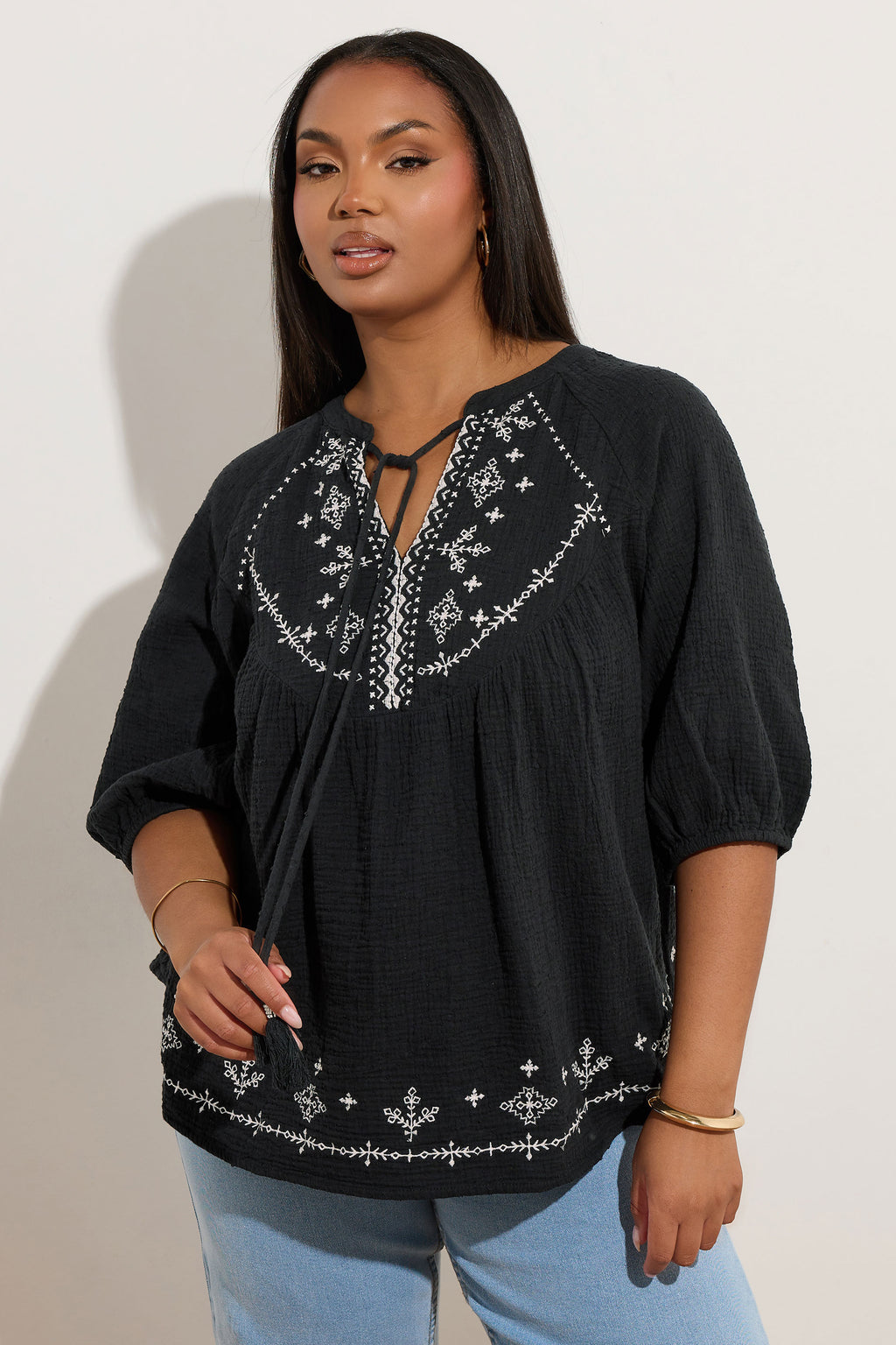  YOURS - Blouse Noire Design Brodé Manches Courtes