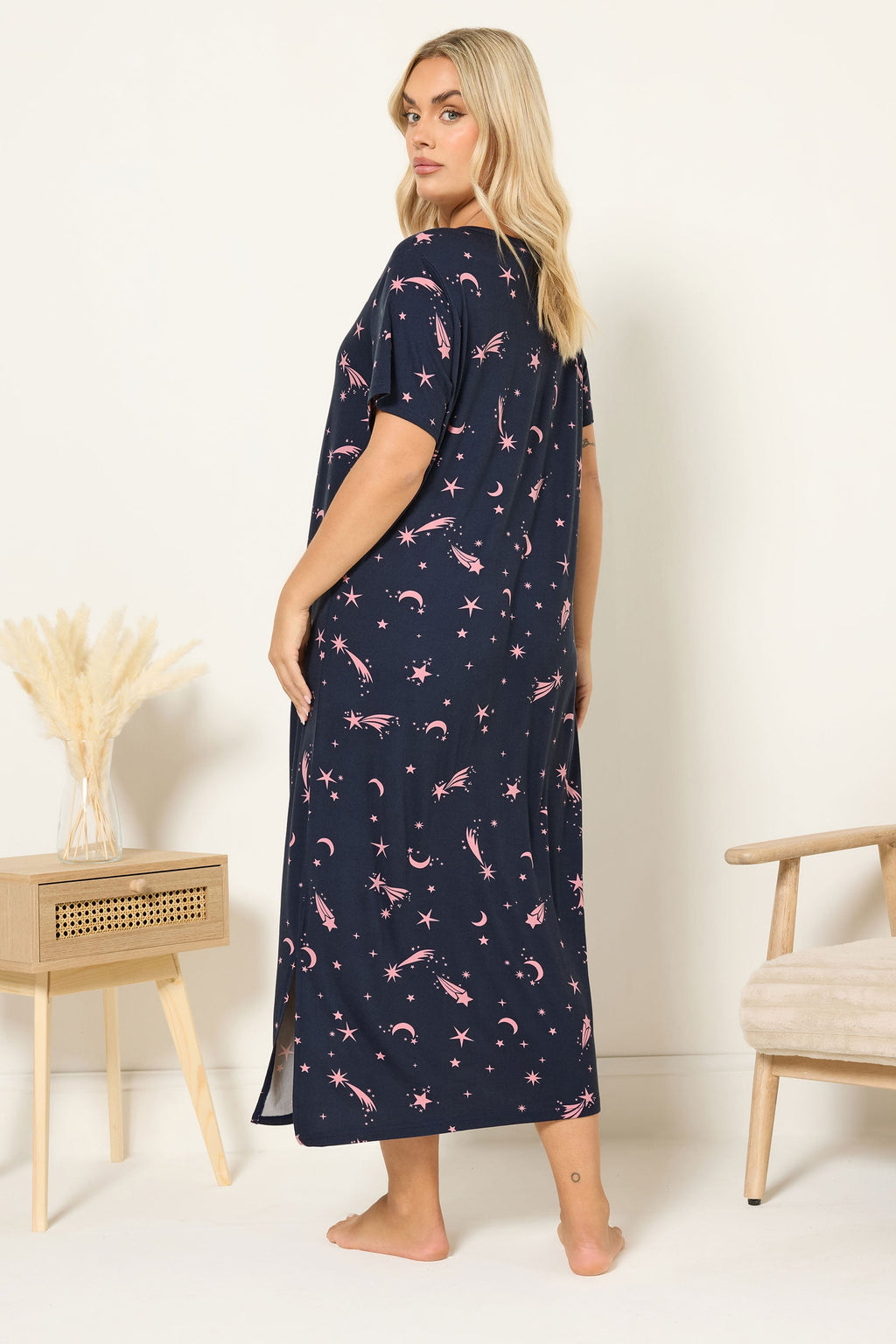  YOURS Curve Chemise De Nuit à Patte De Boutonnage Douce Bleu Marine à étoiles