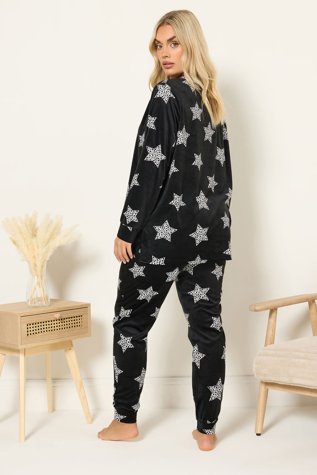  YOURS Curve Ensemble Pyjama Et Chouchou En Polaire Noir Imprimé étoiles