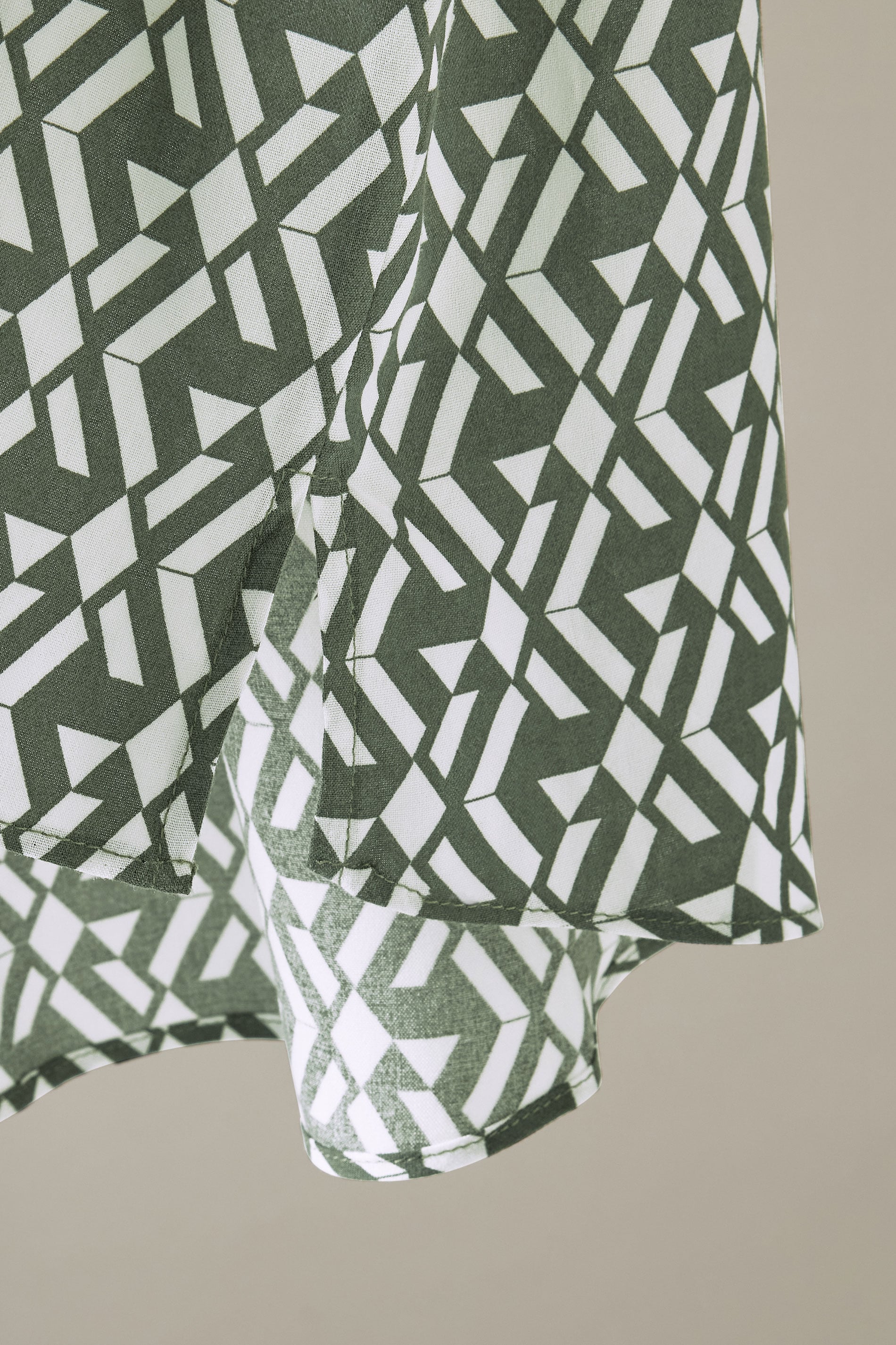  EVANS Curve Grey Geometric Print Tunic