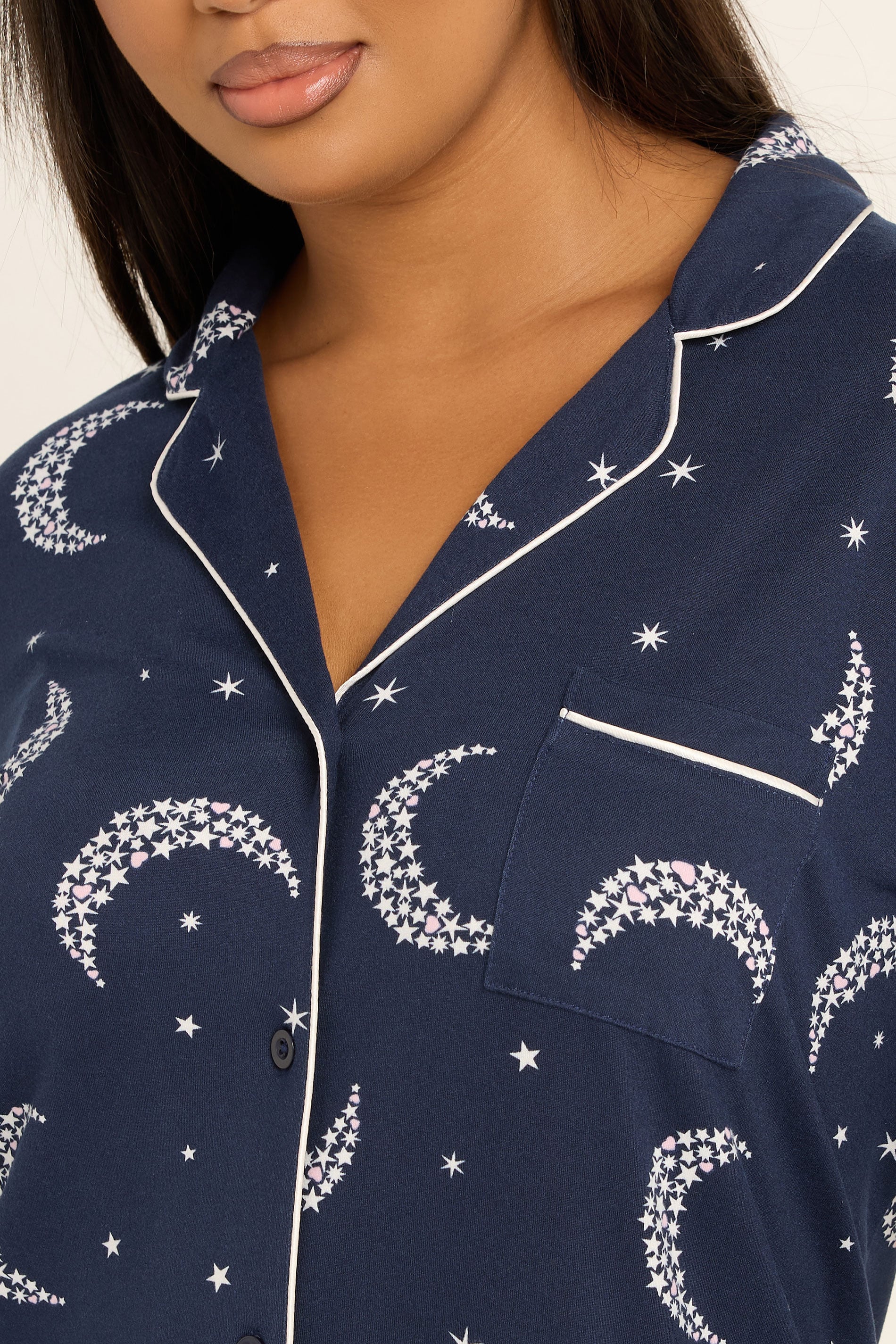  YOURS Curve Chemise De Nuit Douce Au Toucher Bleu Marine à Boutons Lune Et étoile