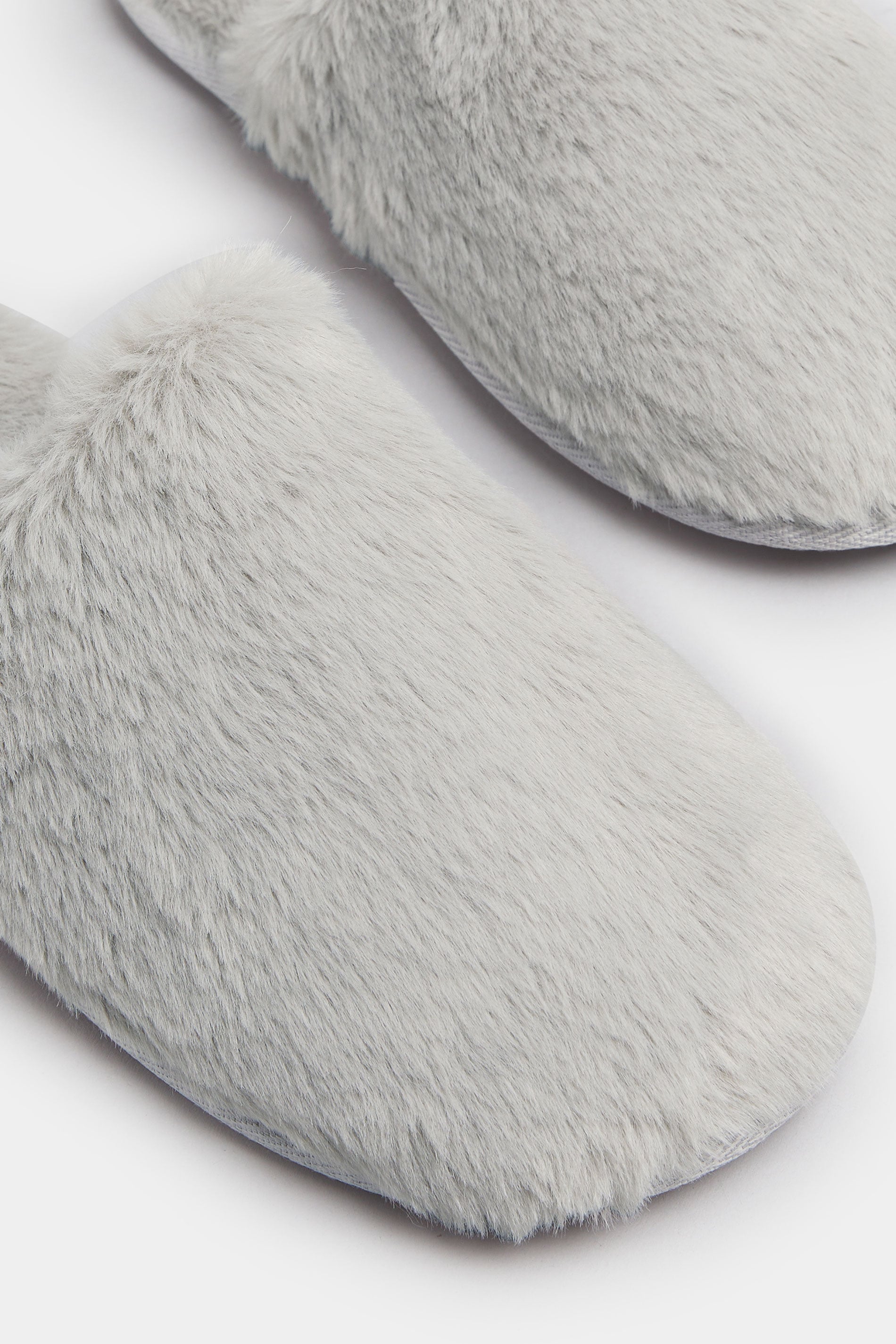  Chaussons Mules En Fausse Fourrure Grise