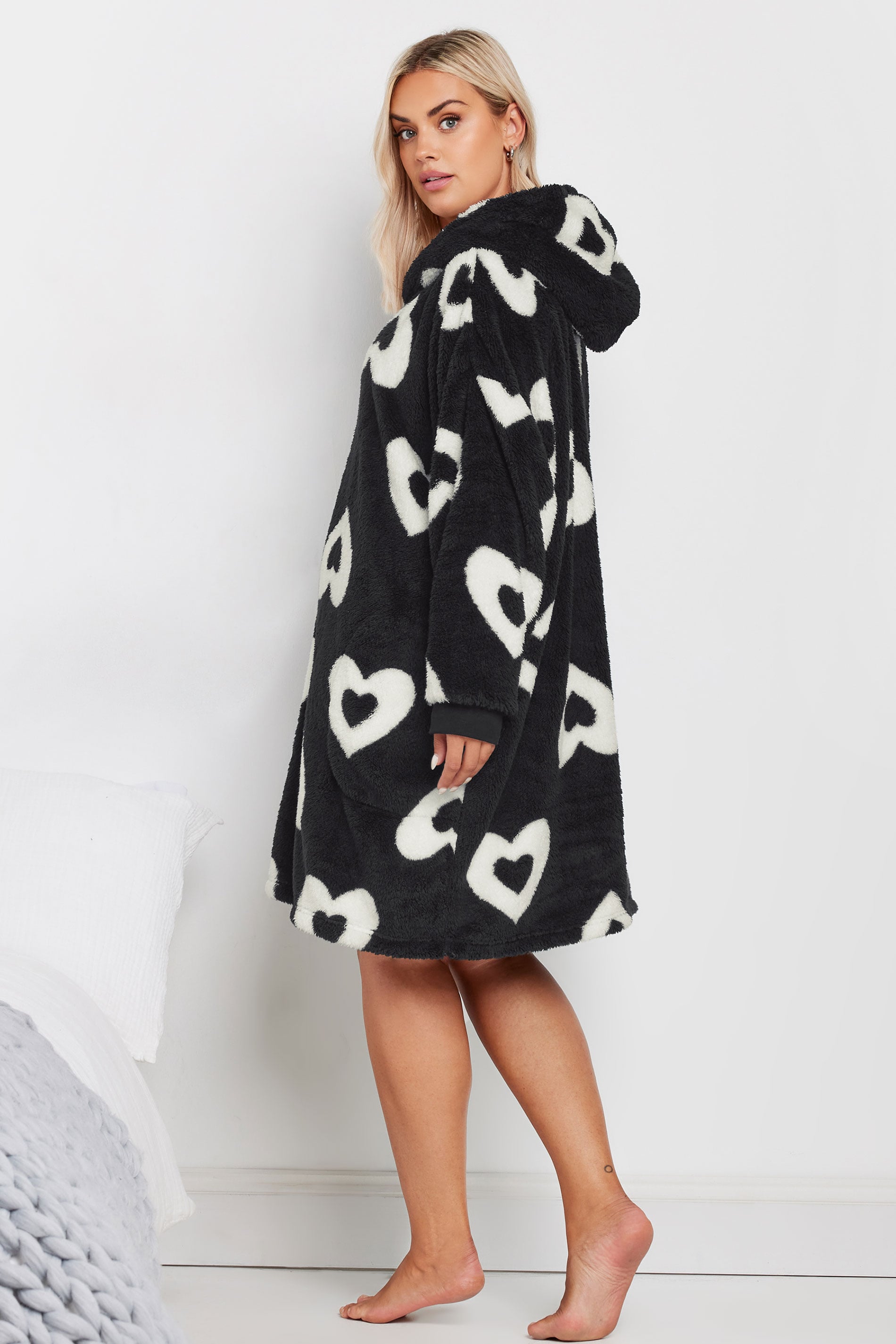  YOURS - Pull-Plaid Noir & Blanc Oversize à Capuche Coeurs