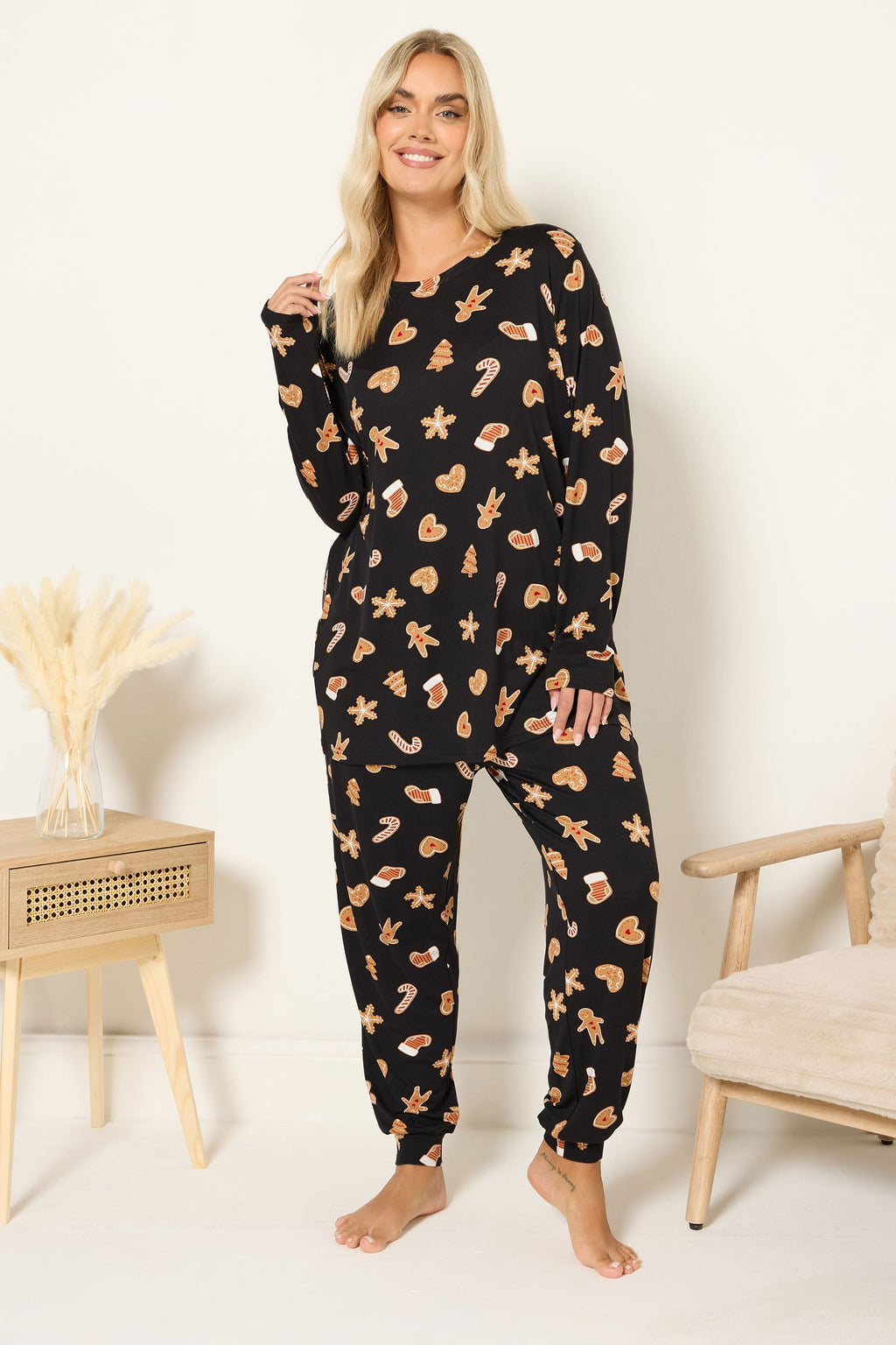 YOURS Curve Coffret Cadeau Pyjama Doux Au Toucher En Pain D'épices Noir