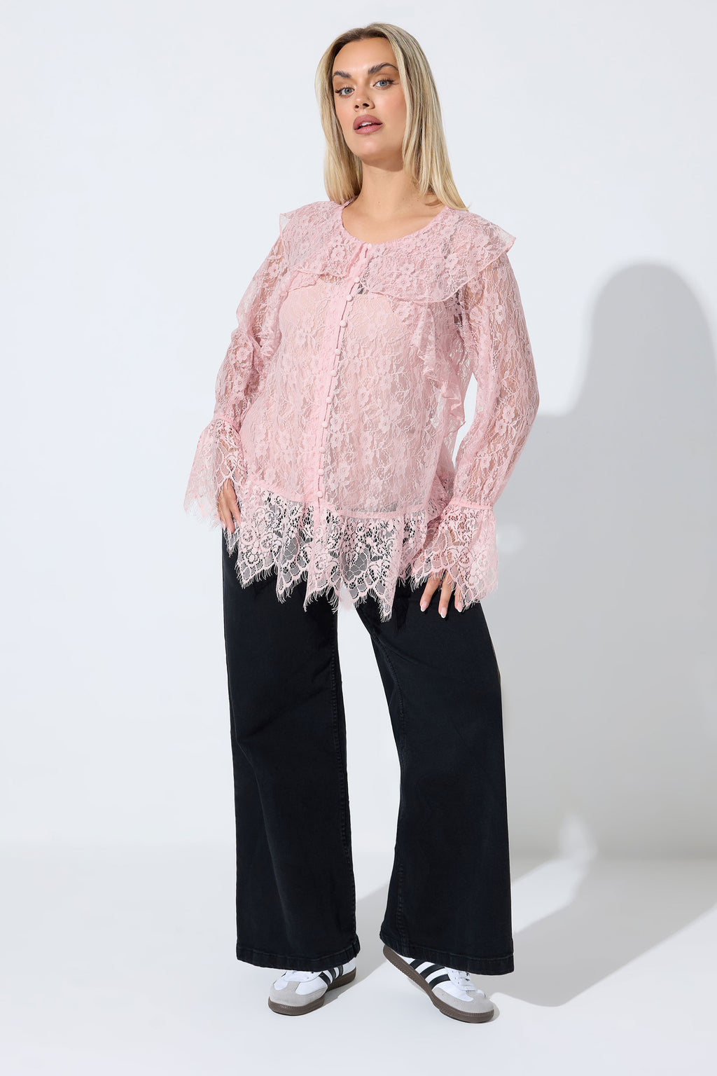  LIMITED COLLECTION Blouse Curve à Volants En Dentelle Rose