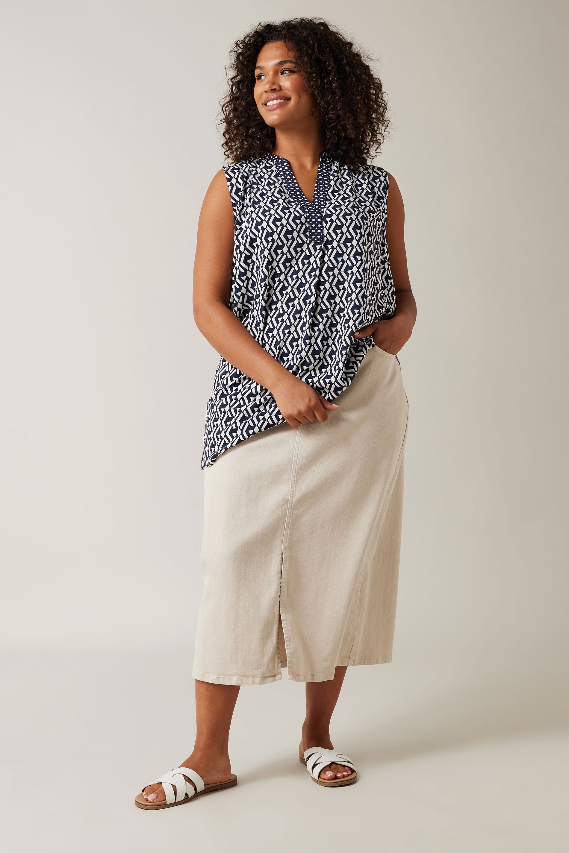 EVANS Curve Navy Blue Geometric Print Tunic