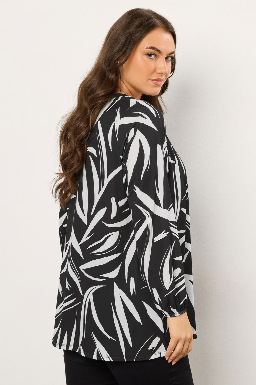  EVANS Curve Black Abstract Print Jersey Blouse