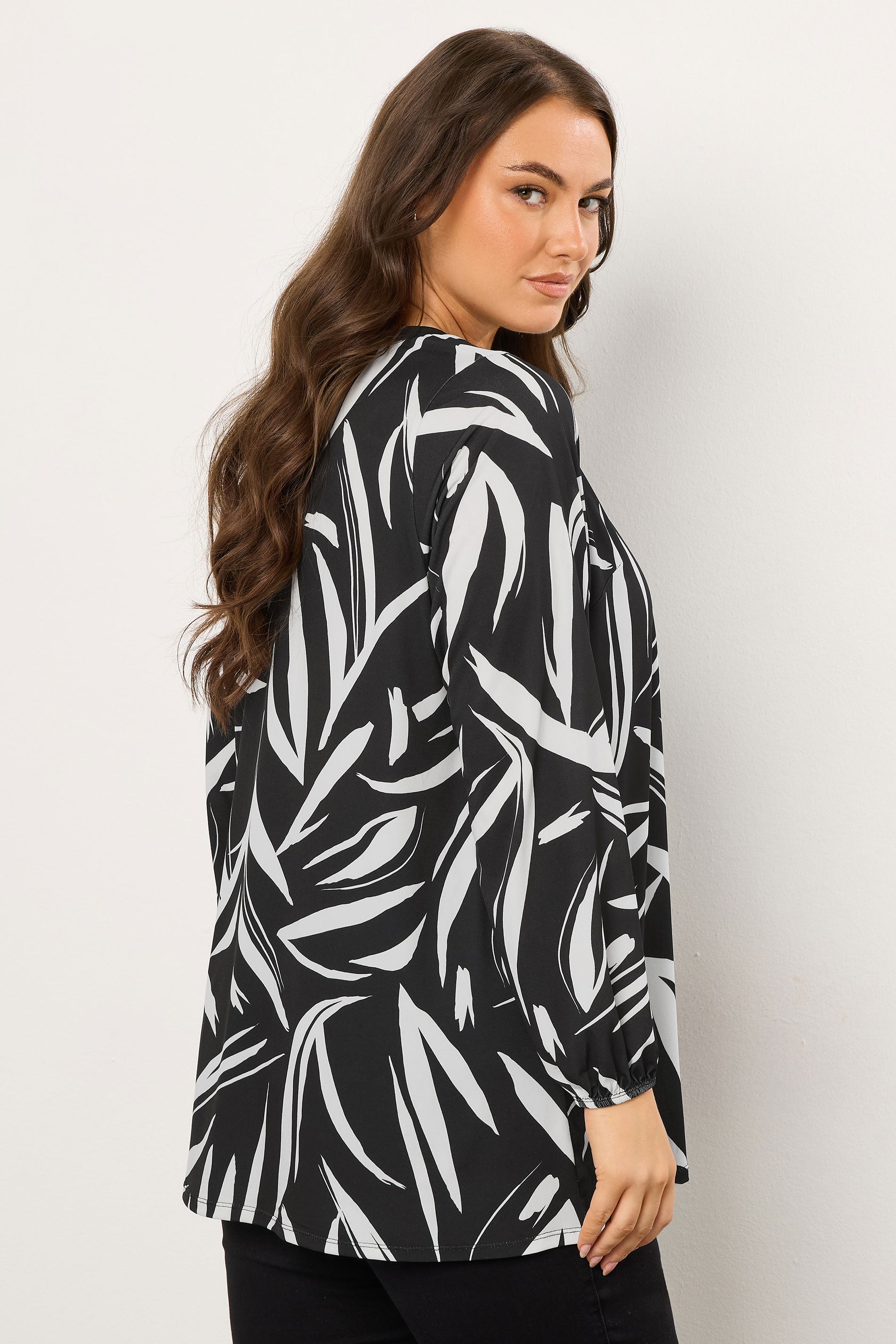  EVANS Curve Black Abstract Print Jersey Blouse